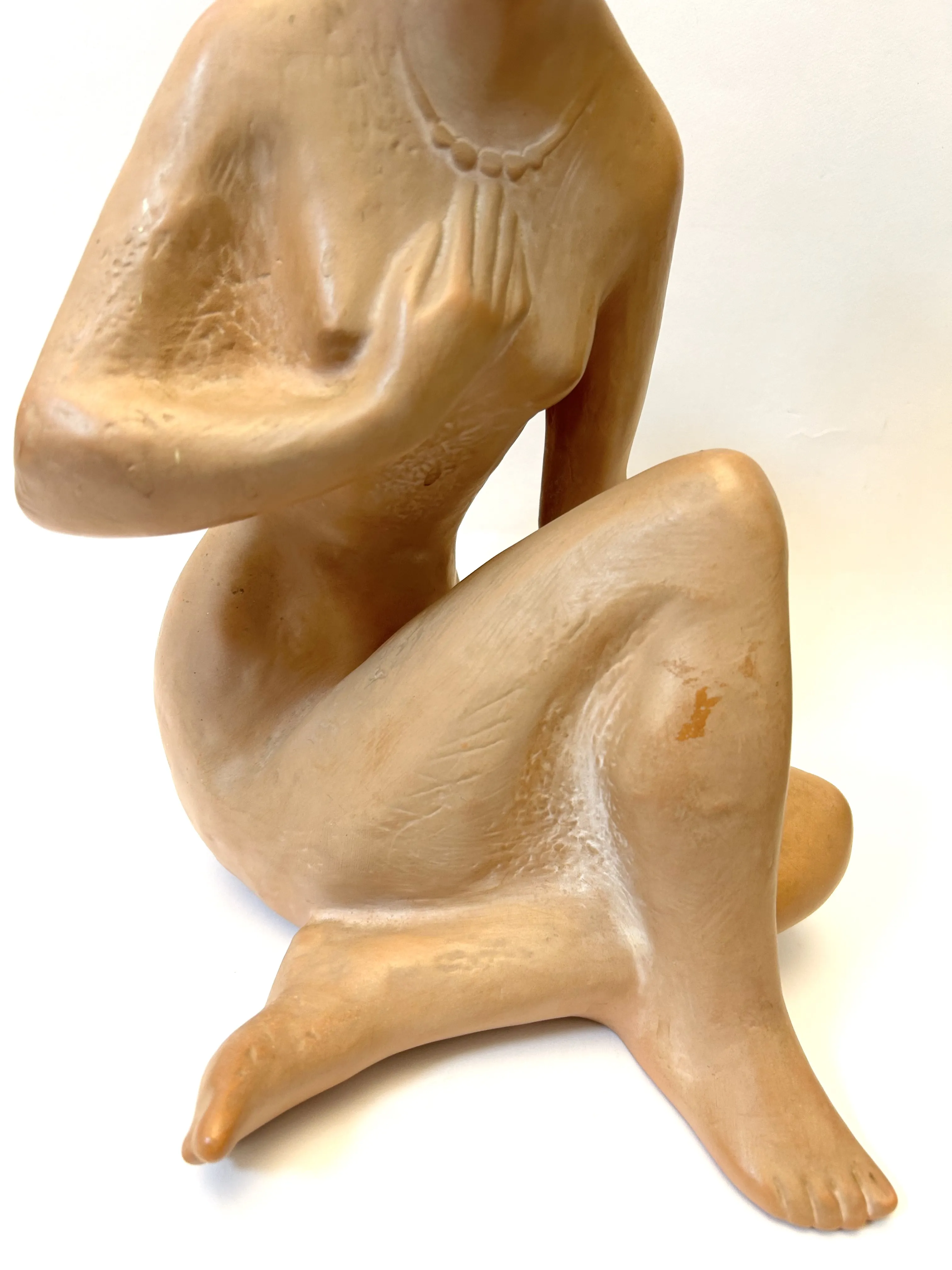 Plastika „Sedící dívka“ – Keramika Bechyně - 6