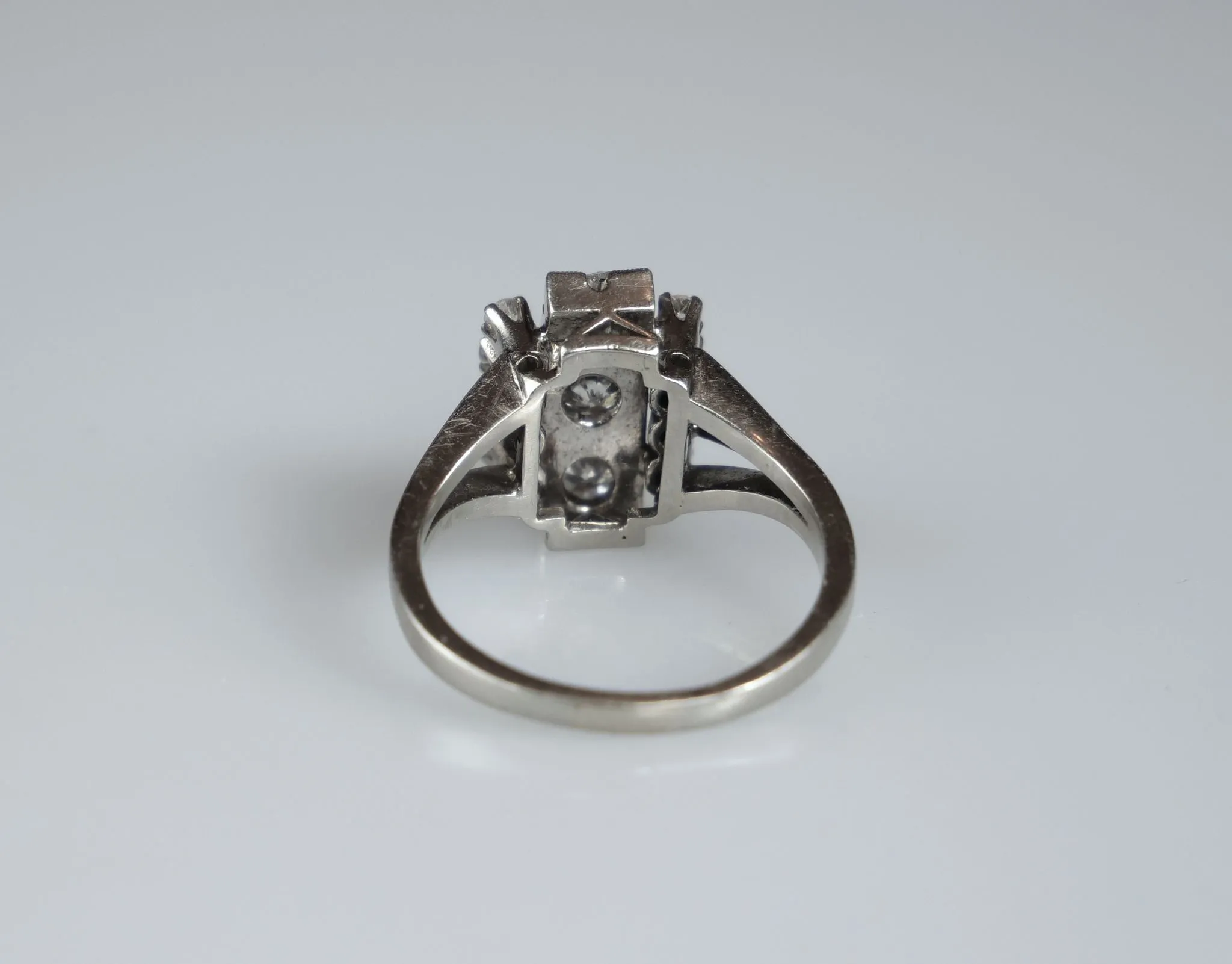 Zlatý art-deco prsten s diamanty - 5