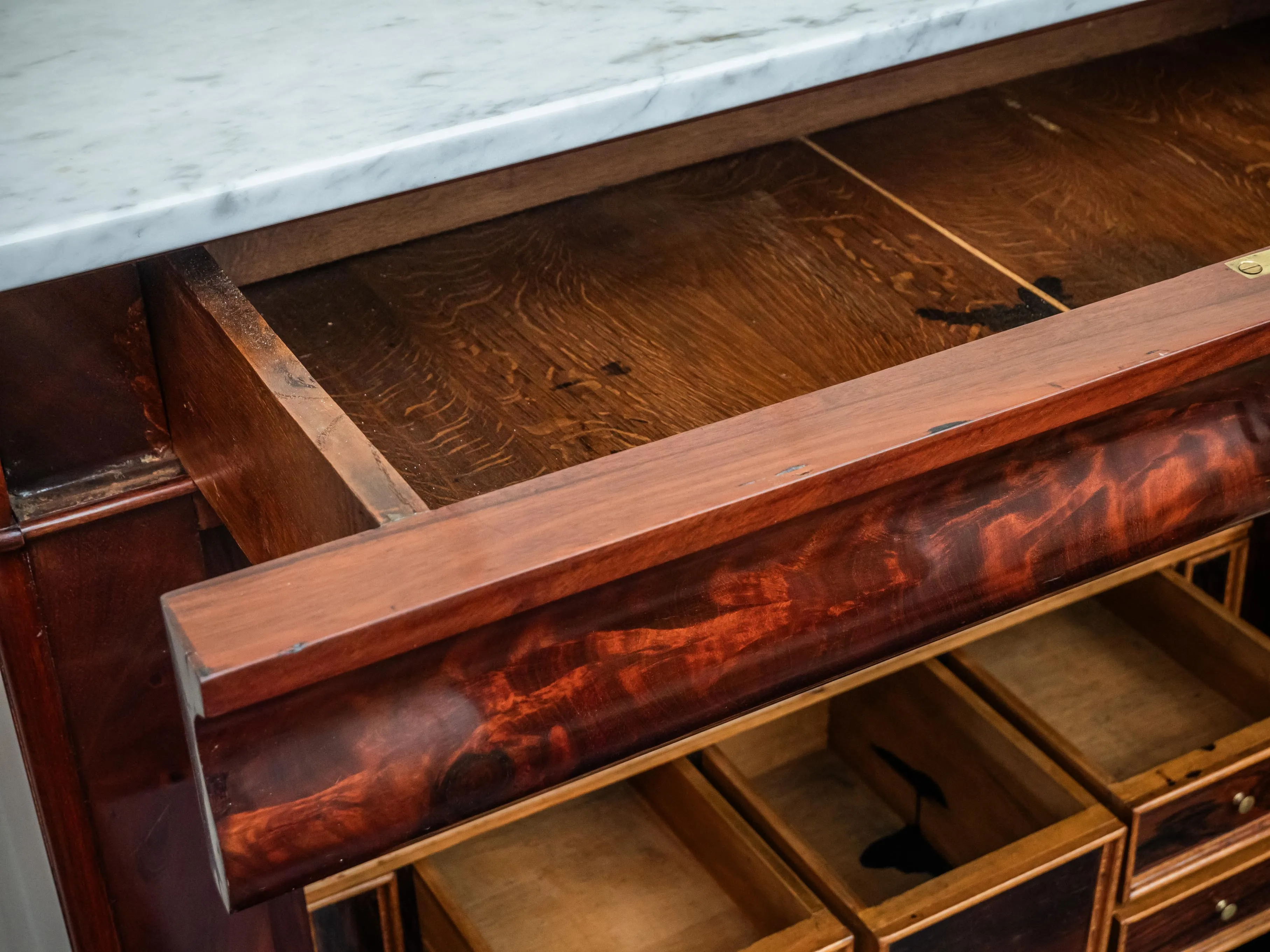 Biedermeier sekretář s tajnými zásuvkami - 6