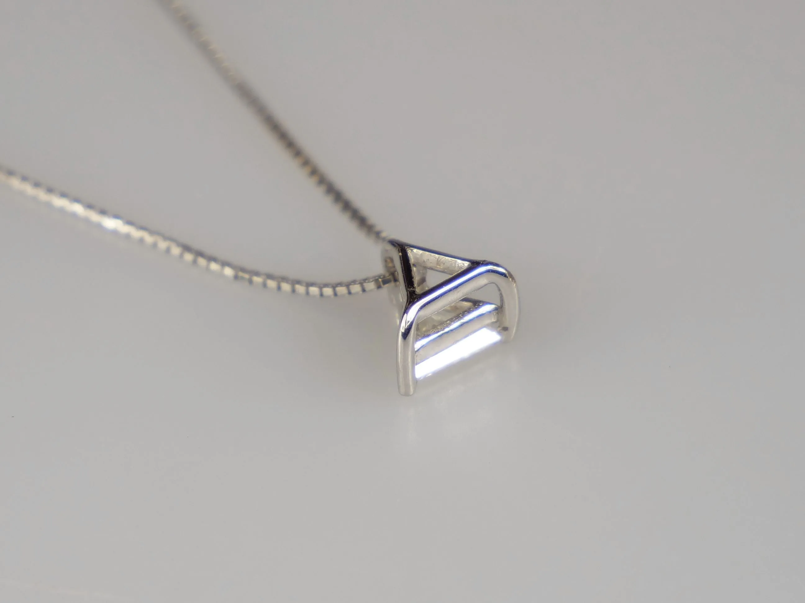 Zlatý náhrdelník s diamantem - 3