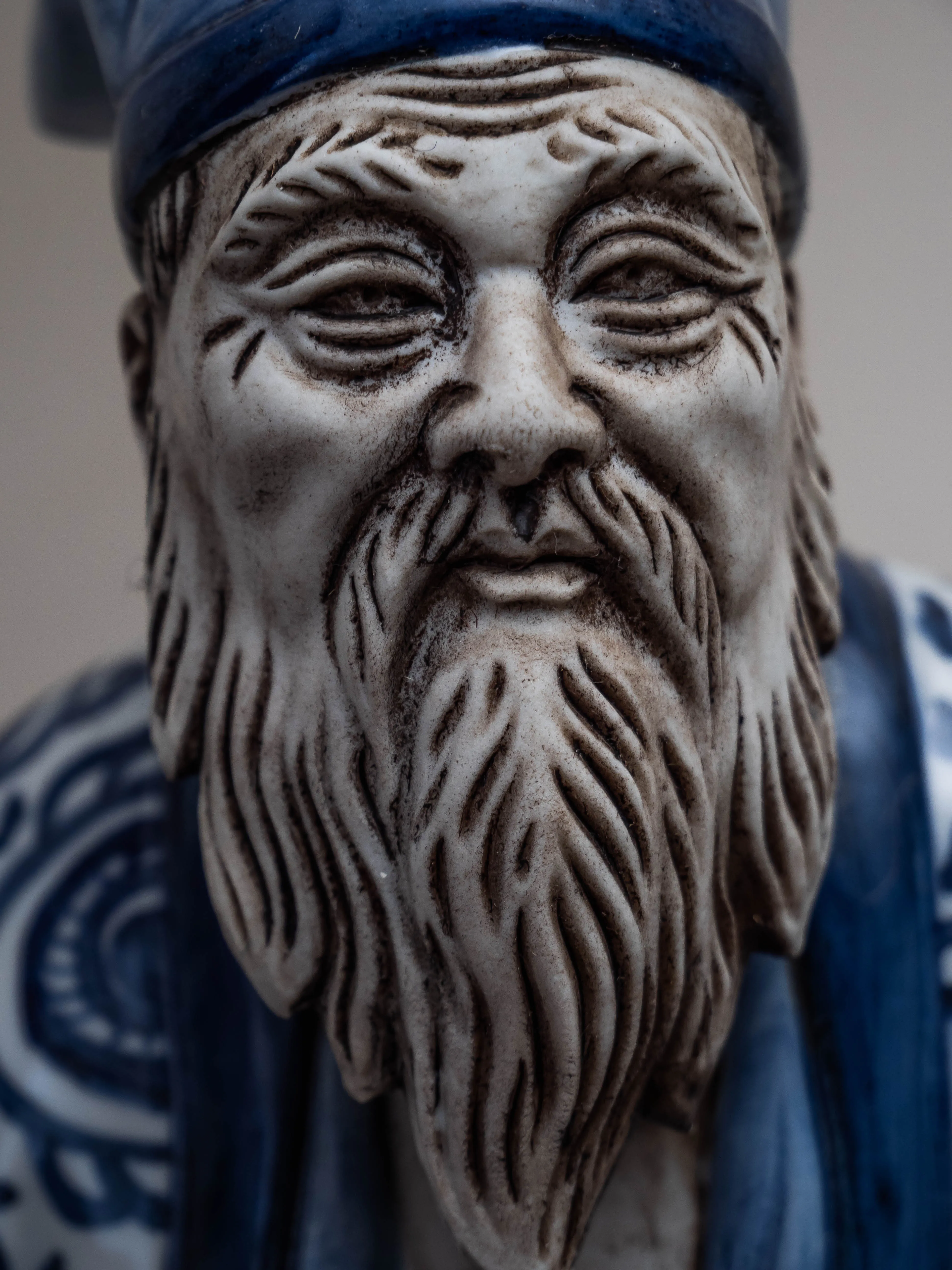 Porcelánová lampička čínský mudrc - 9