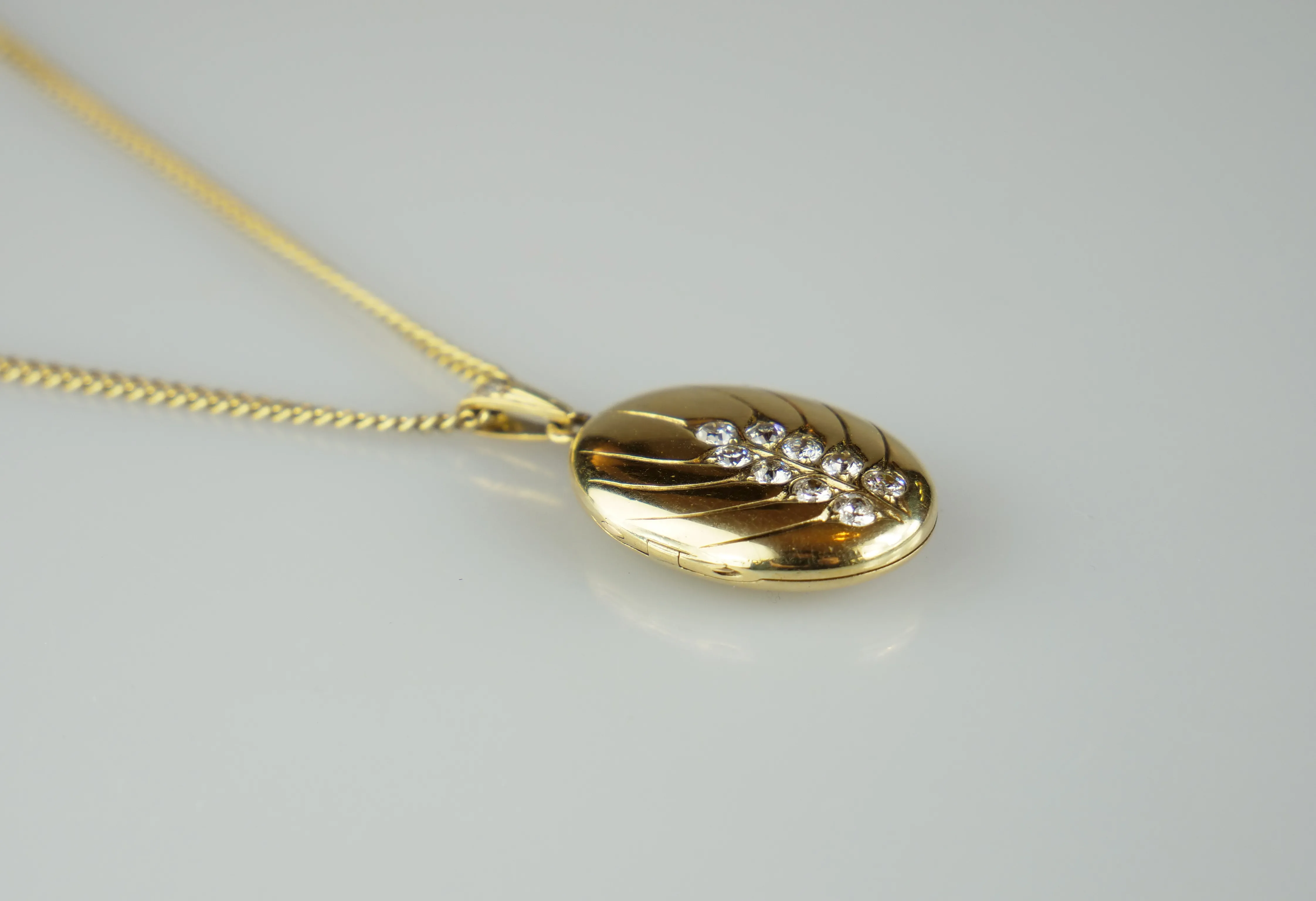 Zlatý náhrdelník s diamanty - 3