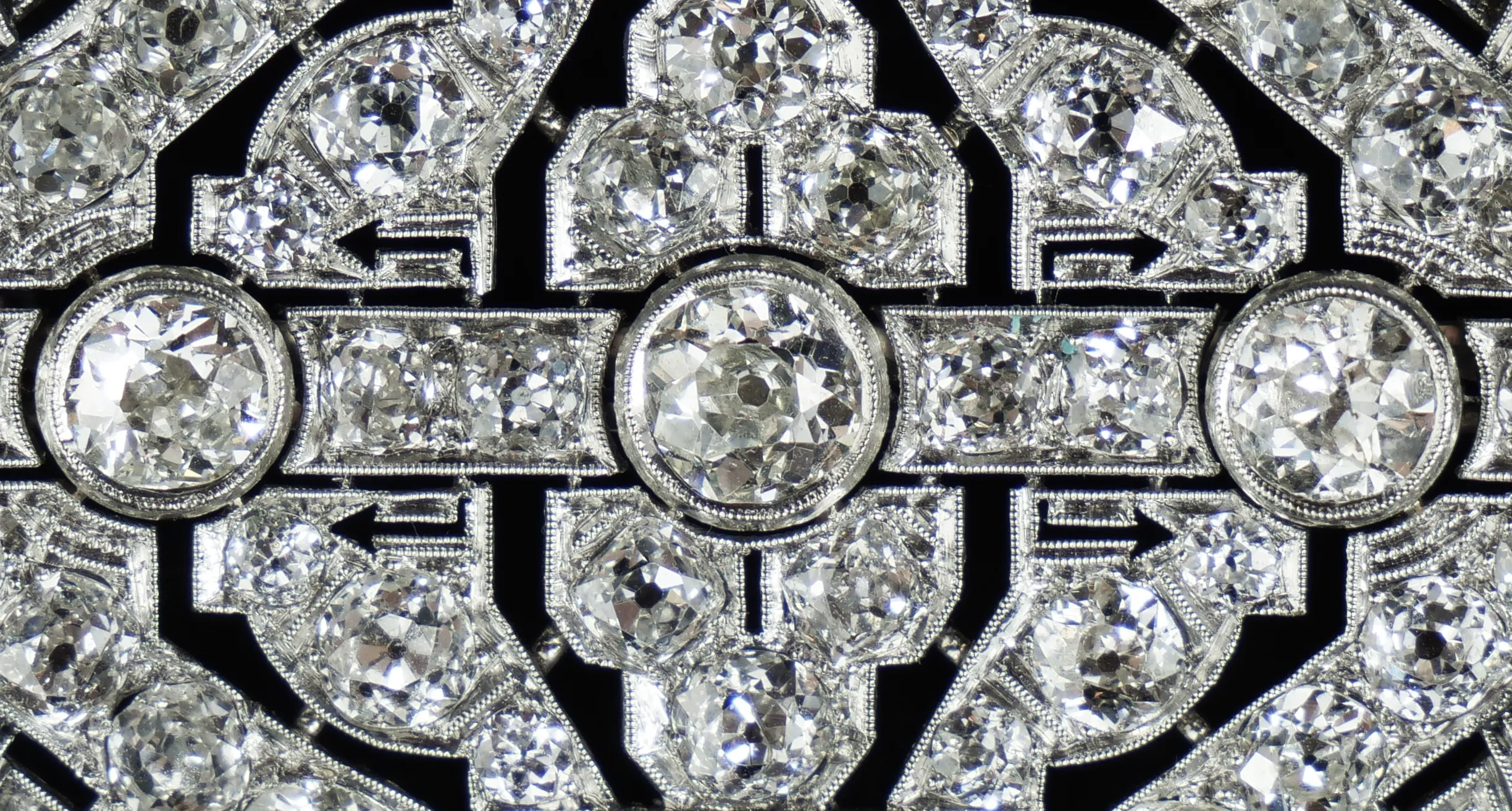 Platinová art-deco brož s diamanty - 4