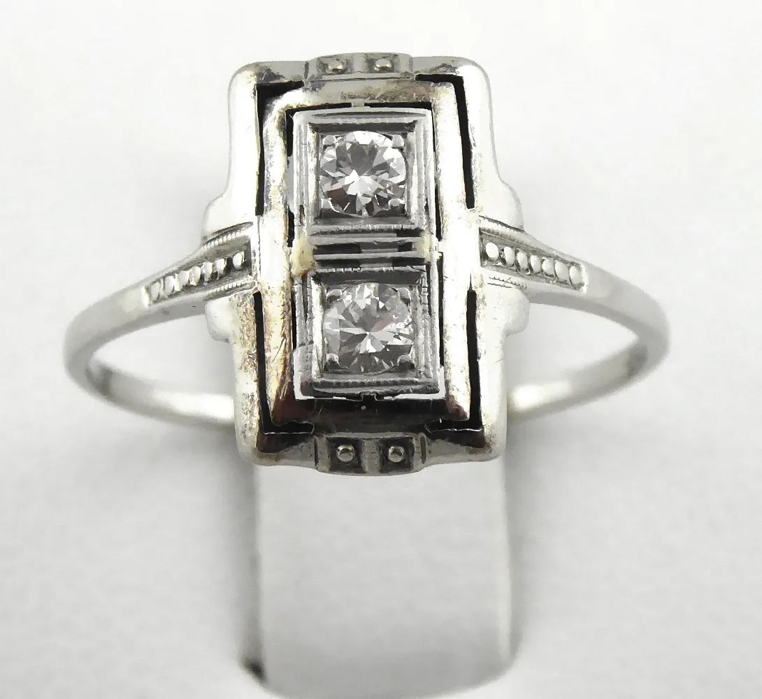Zlatý art deco prsten s přírodními diamanty 0,15 ct - 1