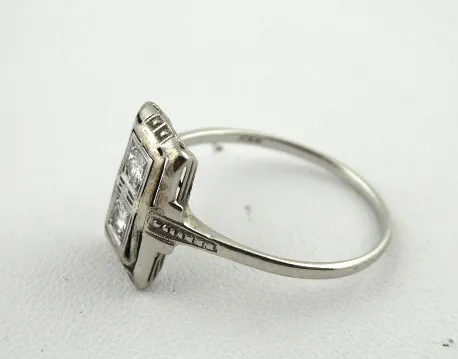 Zlatý art deco prsten s přírodními diamanty 0,15 ct - 4