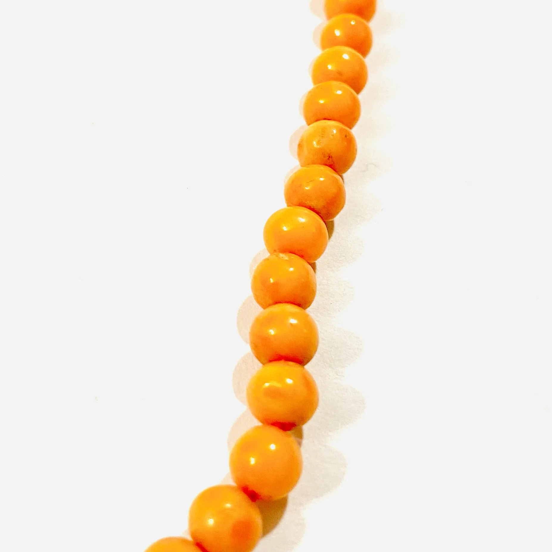 Korálový náhrdelník se zlatým zapínáním - 3