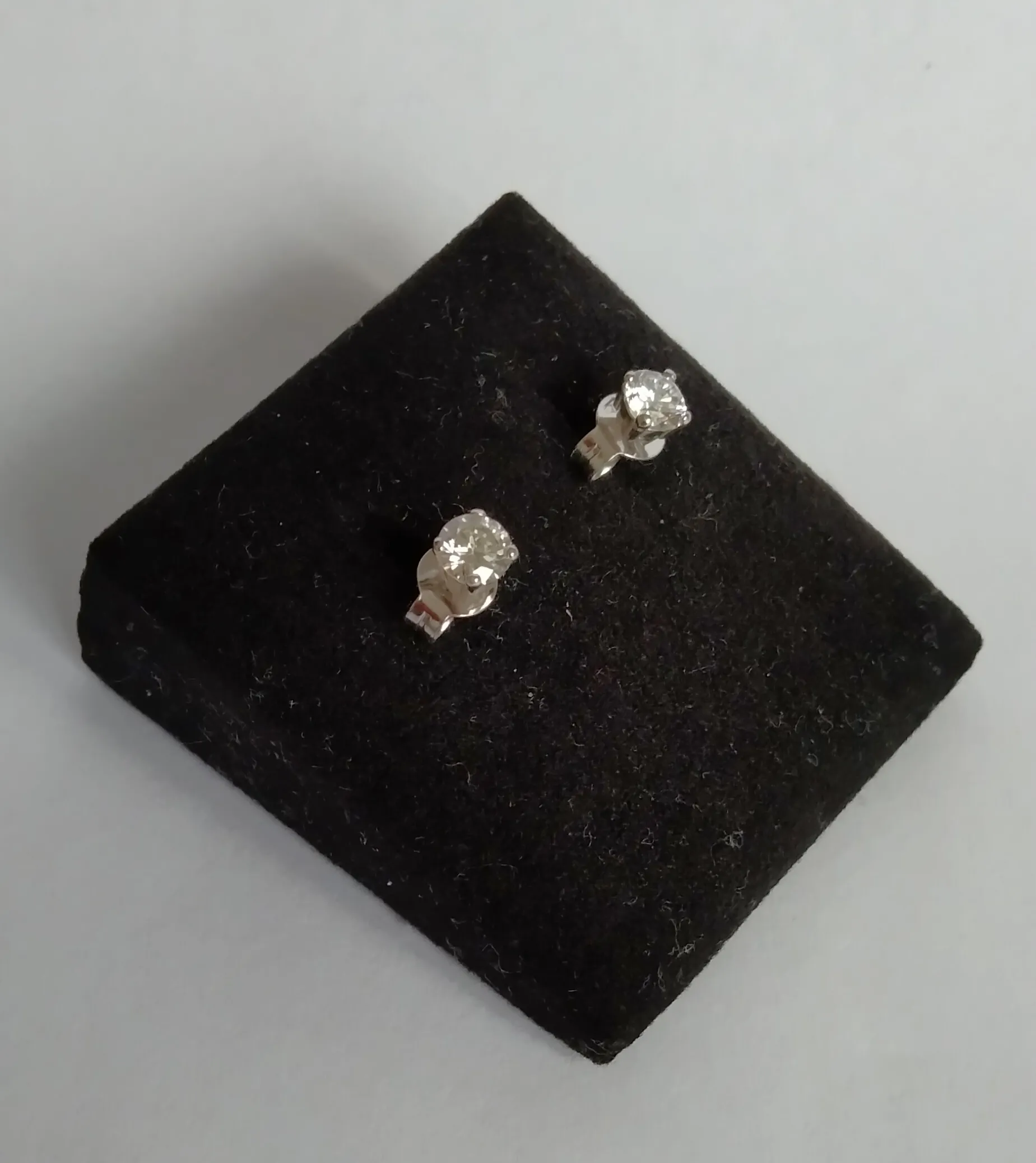 Zlaté náušnice s diamanty - 3