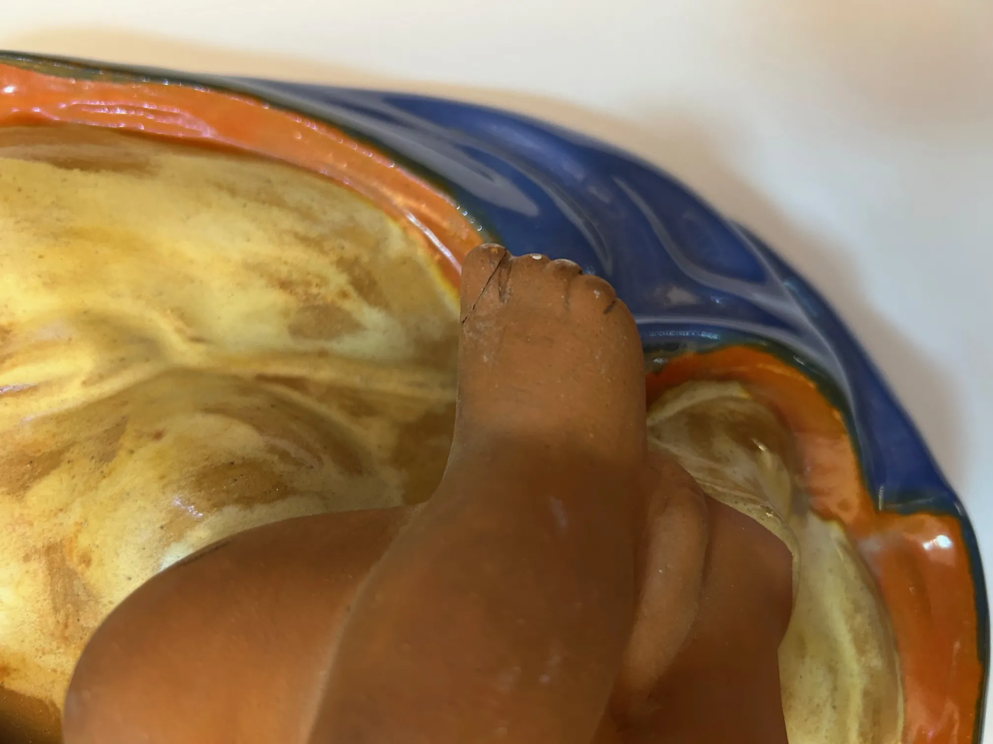 Keramický reliéf Panna Marie s Ježíškem – Keramia Czechoslovakia - 6