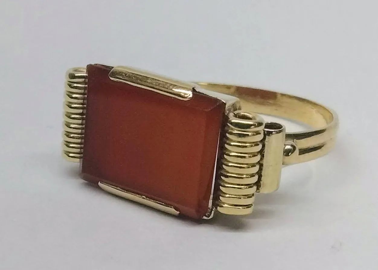 Zlatý art-deco prsten s karneolem - 2