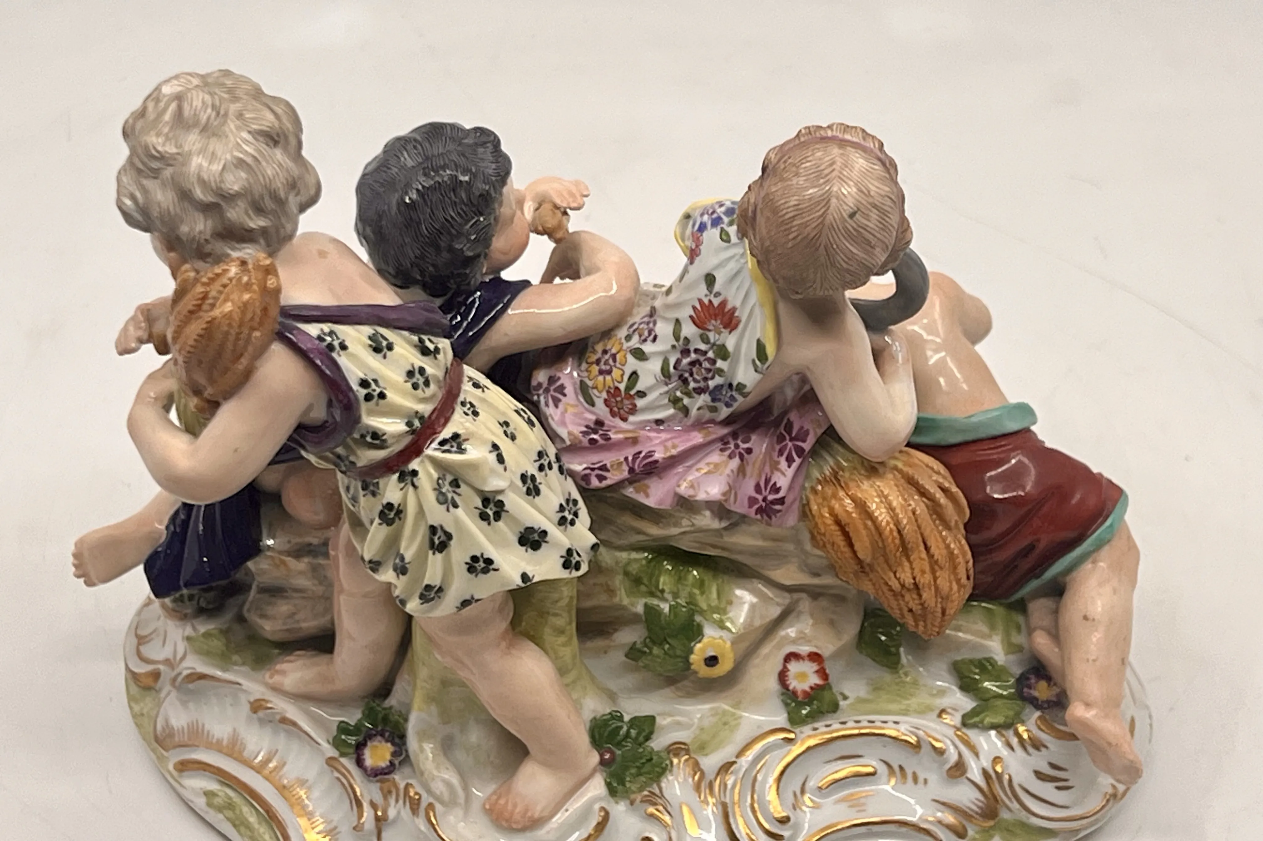 PORCELÁNOVÉ SOUSOŠÍ – PUTTI - 4