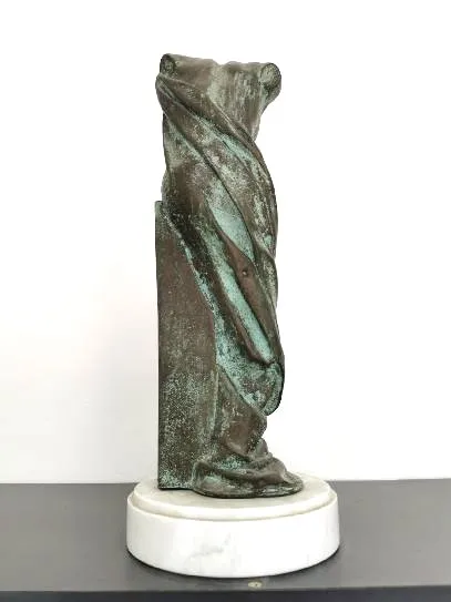 Bronzová socha sg. J. Paroubková – výška 48 cm - 2