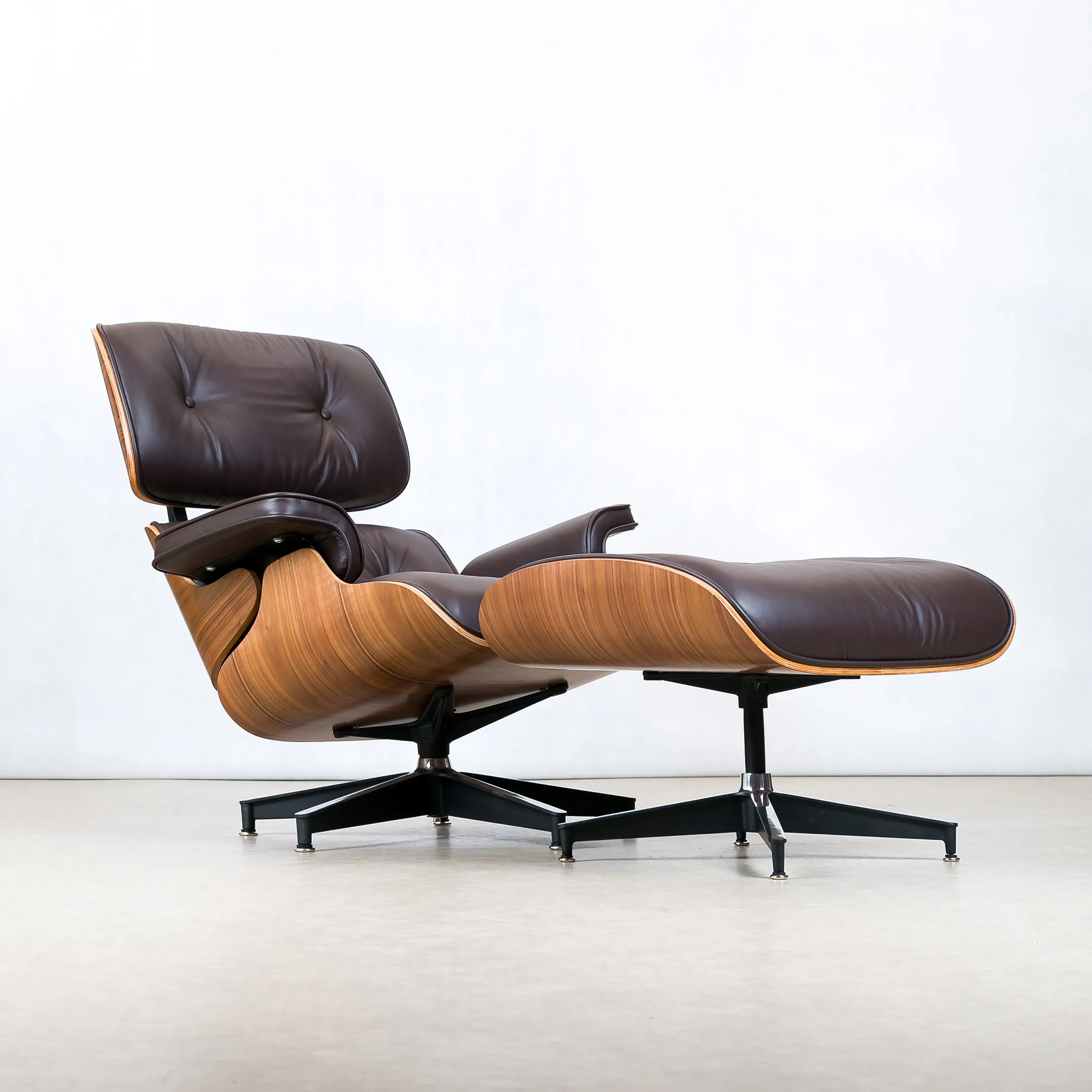 KŘESLO CHARLES & RAY EAMES - 4