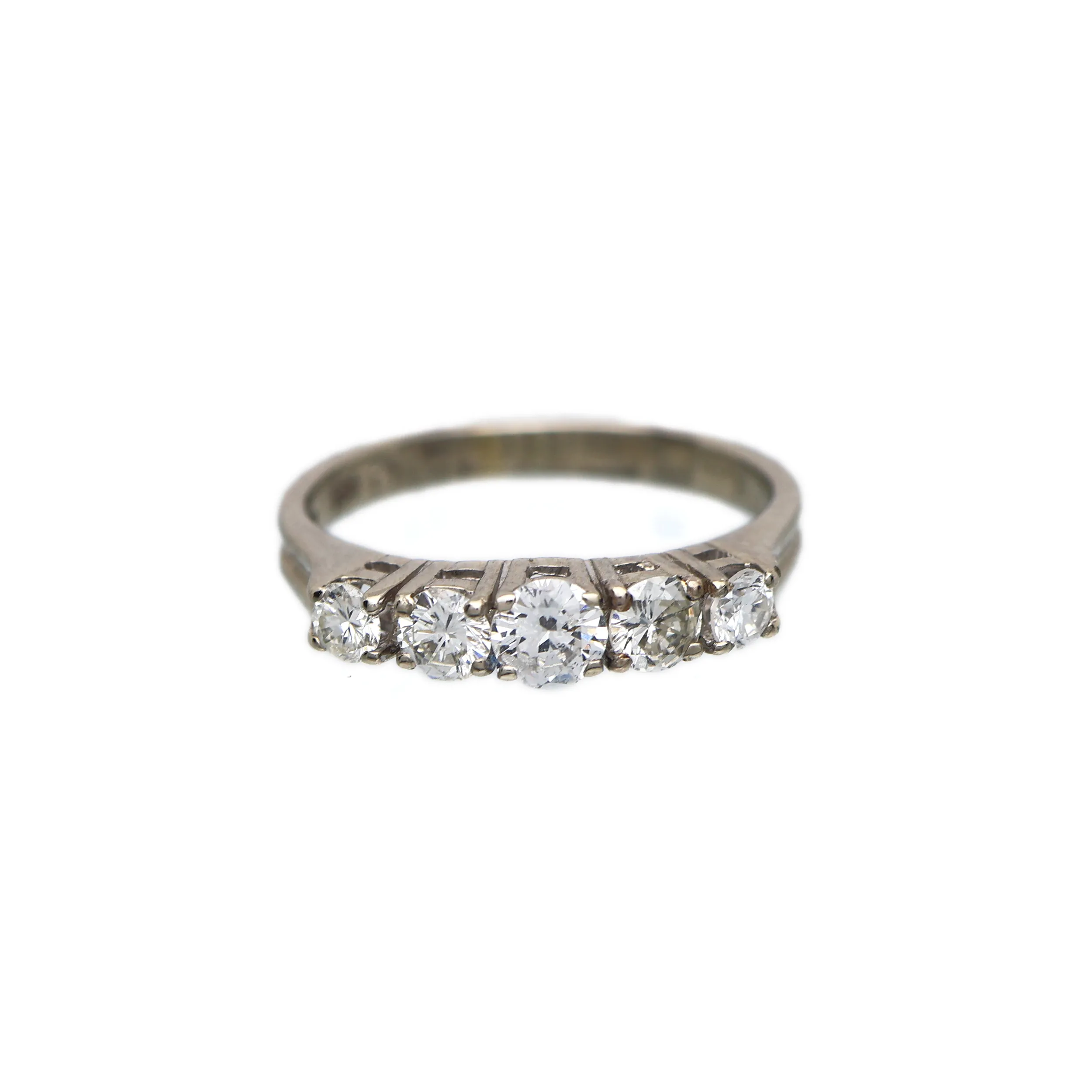 Zlatý prsten s brilianty 0,61ct (vzácně bílý F-G-H)+ certifikát