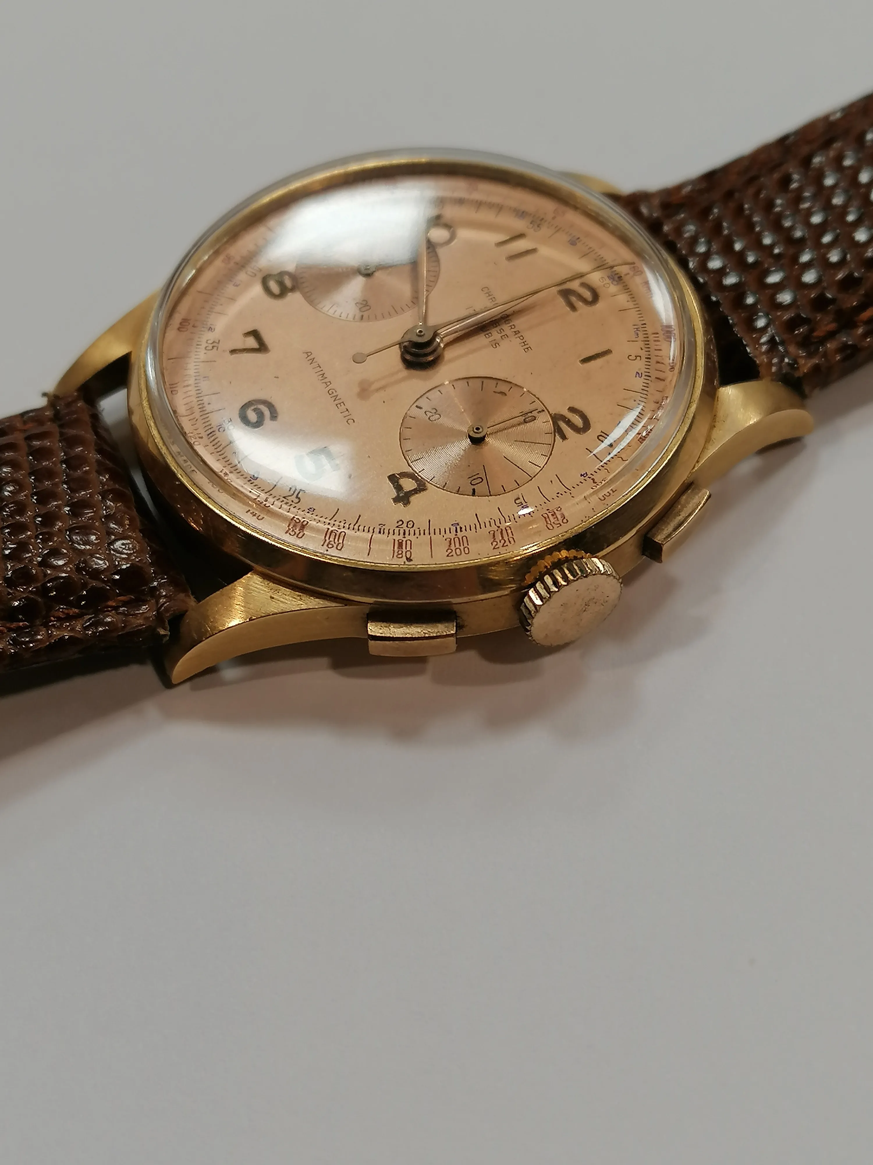 ZLATÉ HODINKY CHRONOGRAPHE - 8