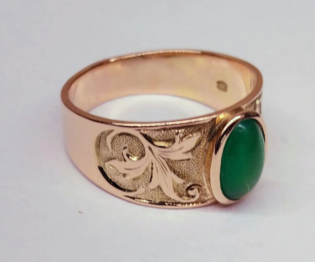 Zlatý secesní prsten s chrysoprasem - 3