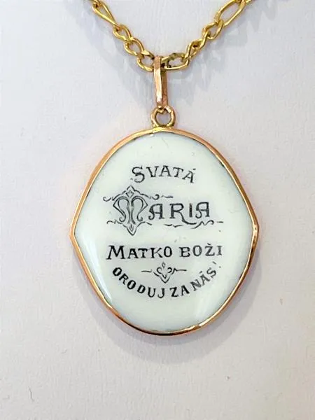 Zlatý přívěšek Panny Marie s Jezulátkem - 2