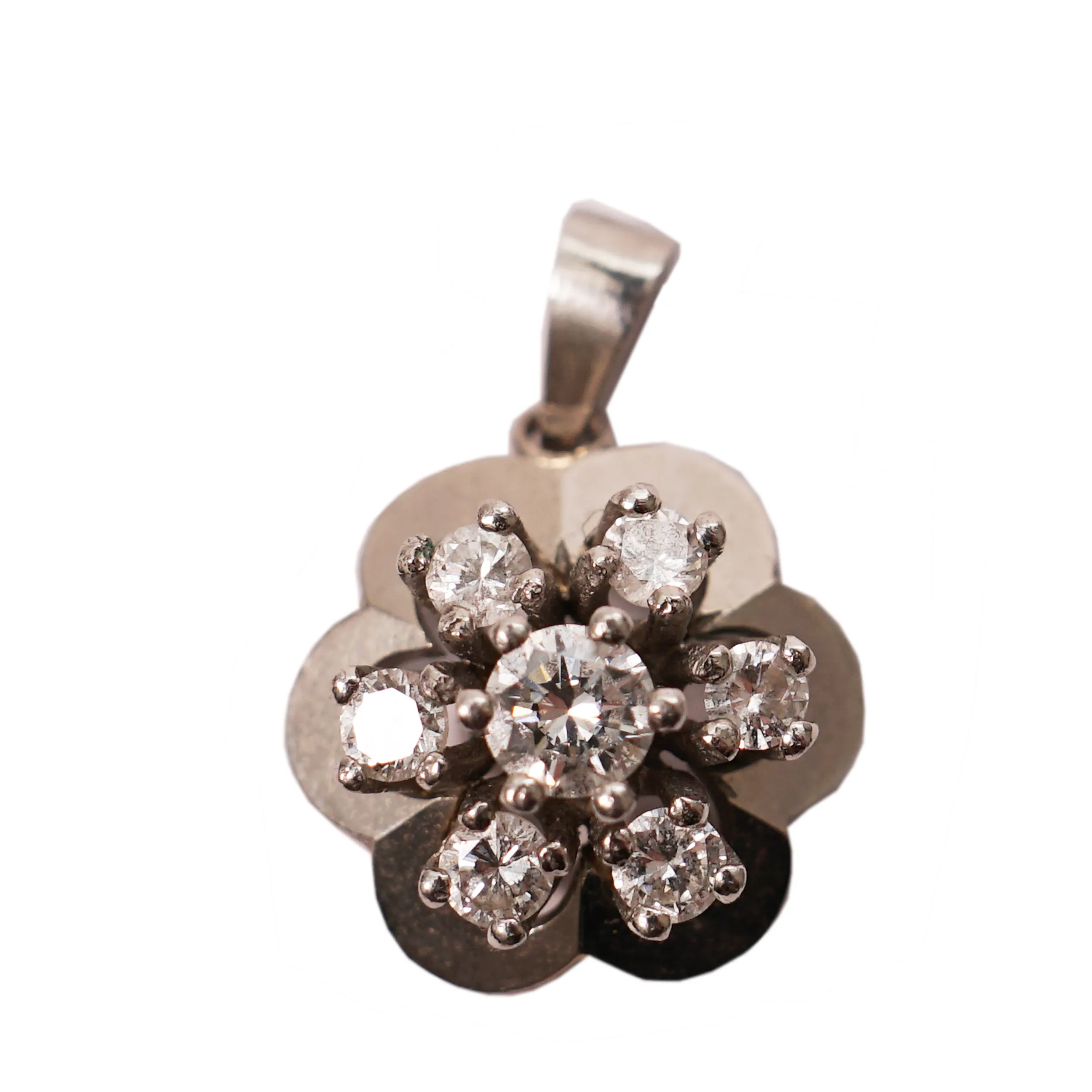 Platinový přívěsek s diamanty