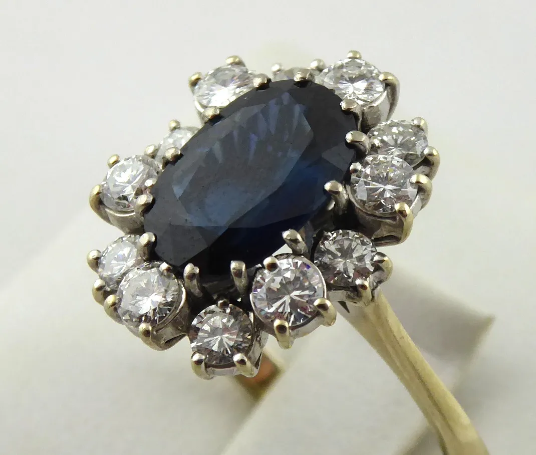 Luxusní zlatý prsten se safírem 2,30 ct a diamanty 1.20 ct - 2
