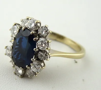 Luxusní zlatý prsten se safírem 2,30 ct a diamanty 1.20 ct - 4