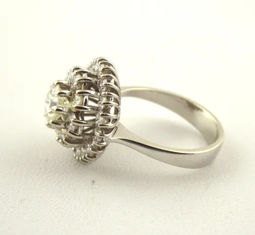 Efektní zlatý prsten s 25 diamanty – 2,00 ct - 6