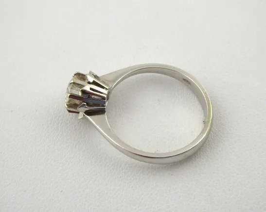 Zlatý prsten se solitérním diamantem – 0,80 ct - 5