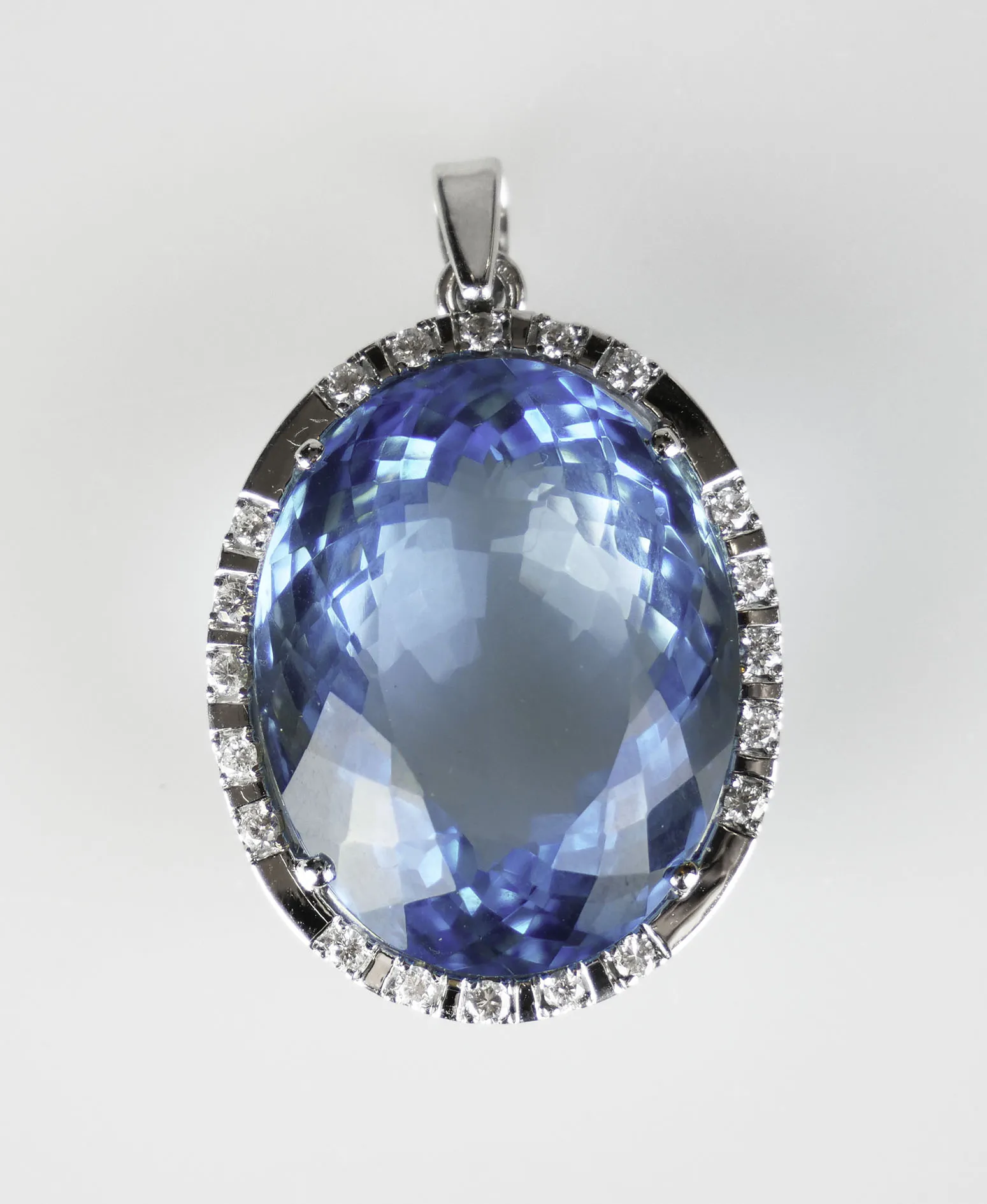 Závěs s diamanty a topazem 57 ct - 3