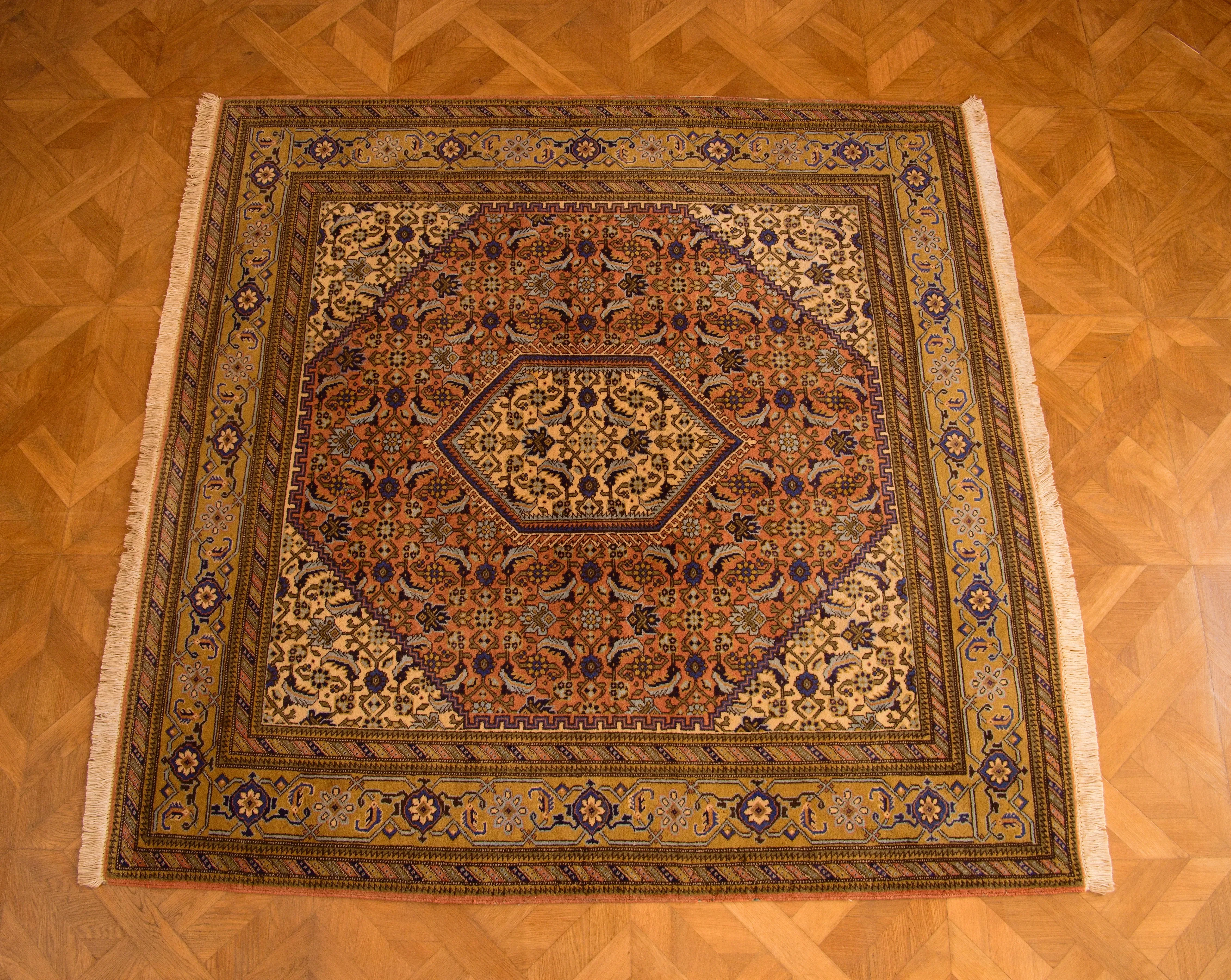 Čtvercový orientální koberec 217 X 213 cm - 2