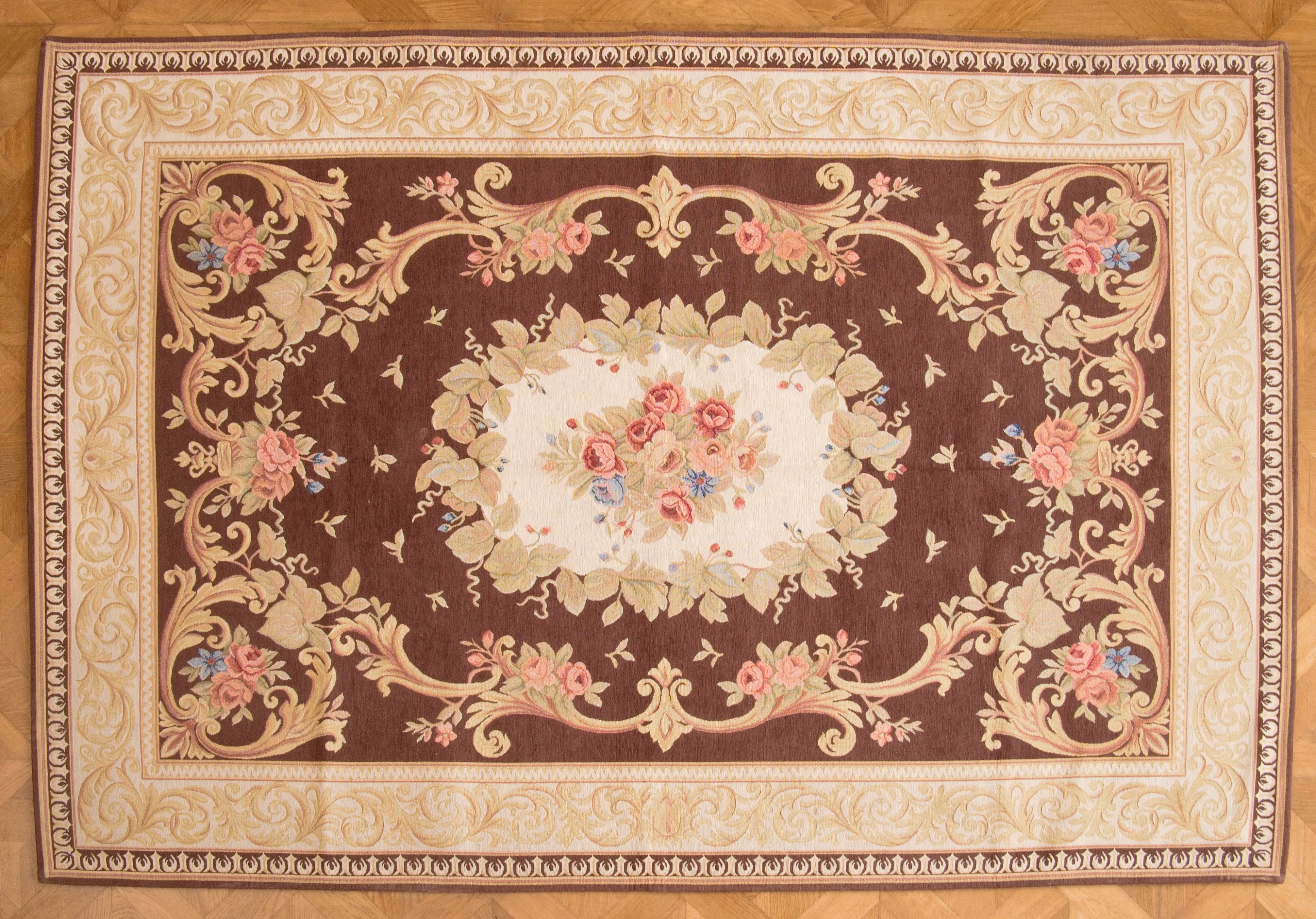Hnědý koberec Aubusson 227 X 156 cm