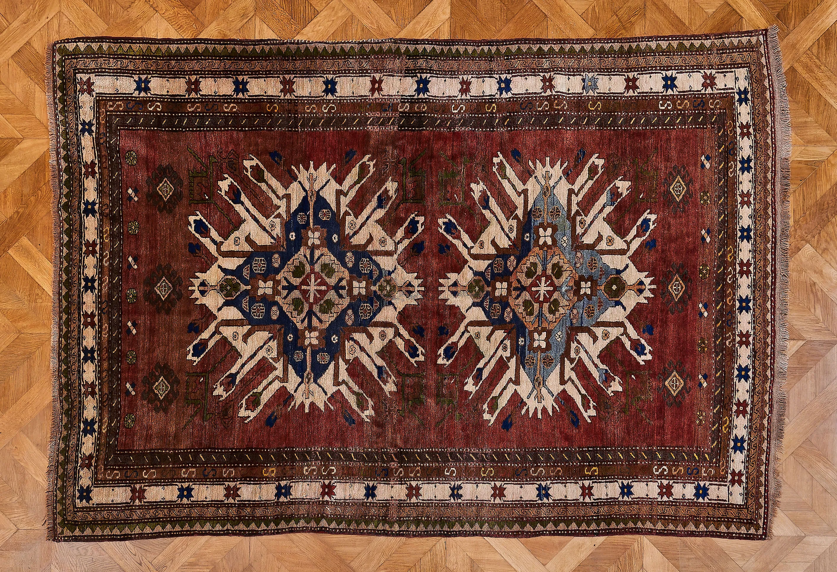 Zakavkazský vlněný koberec 258 X 176 cm