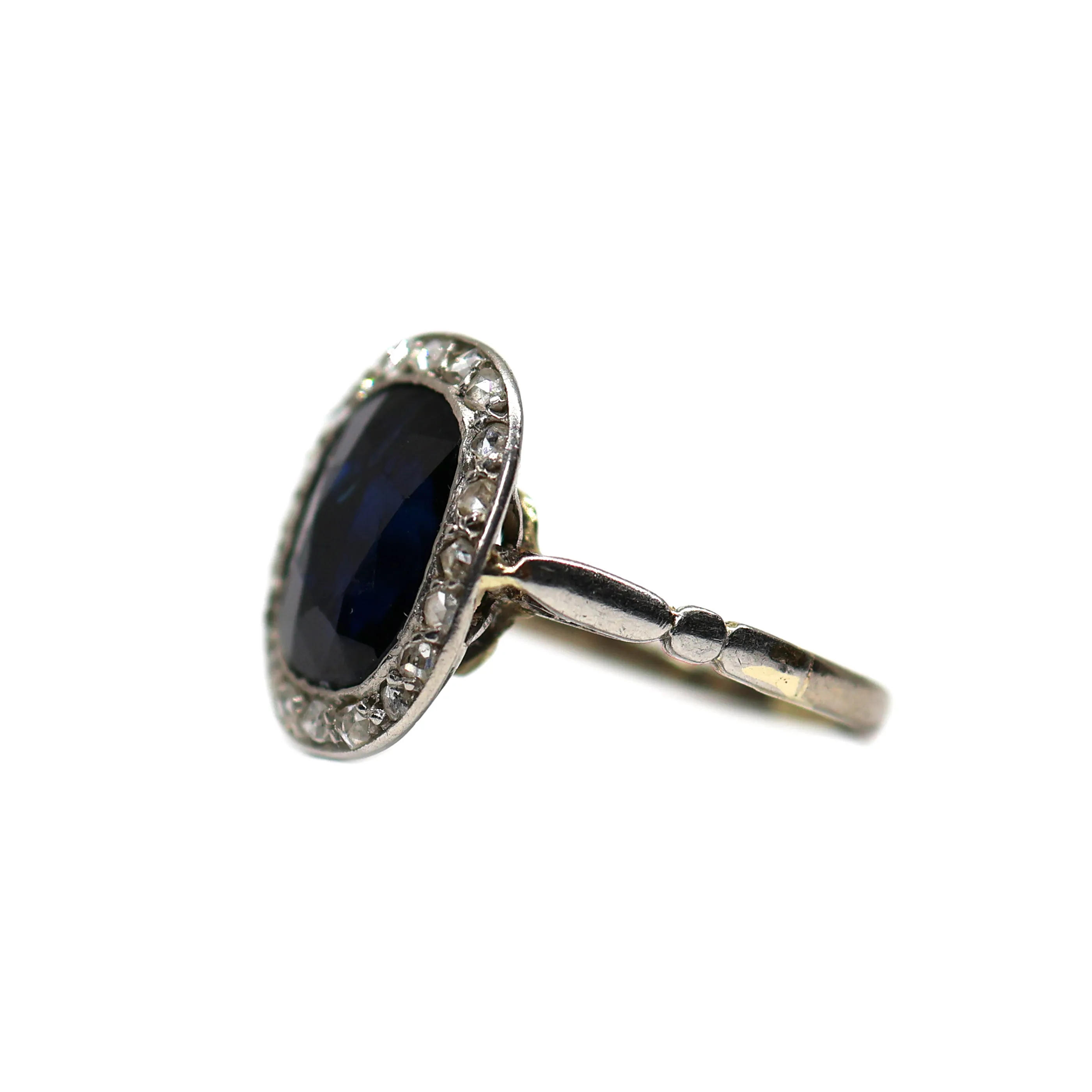 Zlatý platinový prsten s přírodními diamanty a přírodním safírem - 3