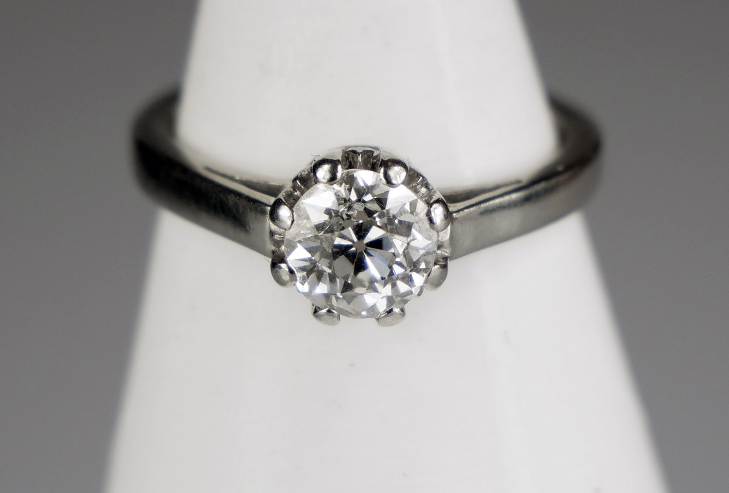 Art deco zlatý prsten s diamantem – 1,23 ct