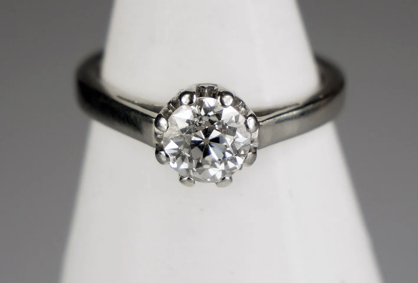 Art deco zlatý prsten s diamantem – 1,23 ct
