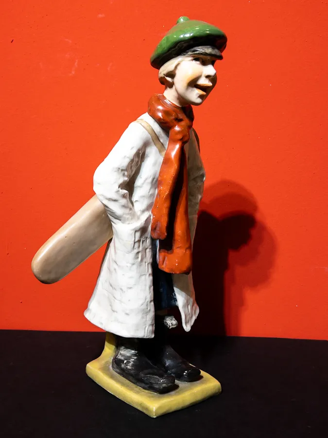 Amphora,Elvir Otto, the Golf Caddy - 2