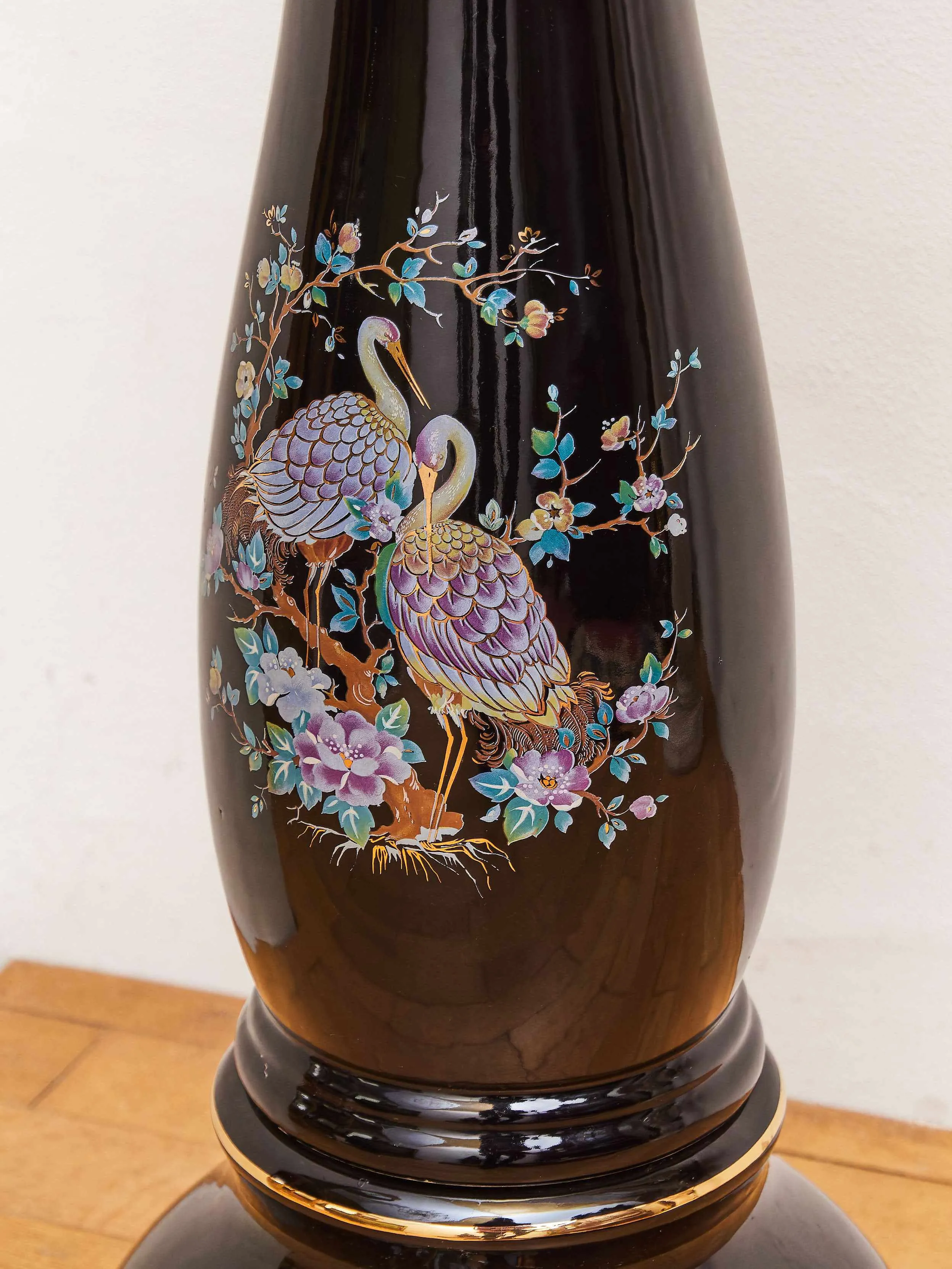 Porcelánový květináč na podstavci s dekorem pávů - 4