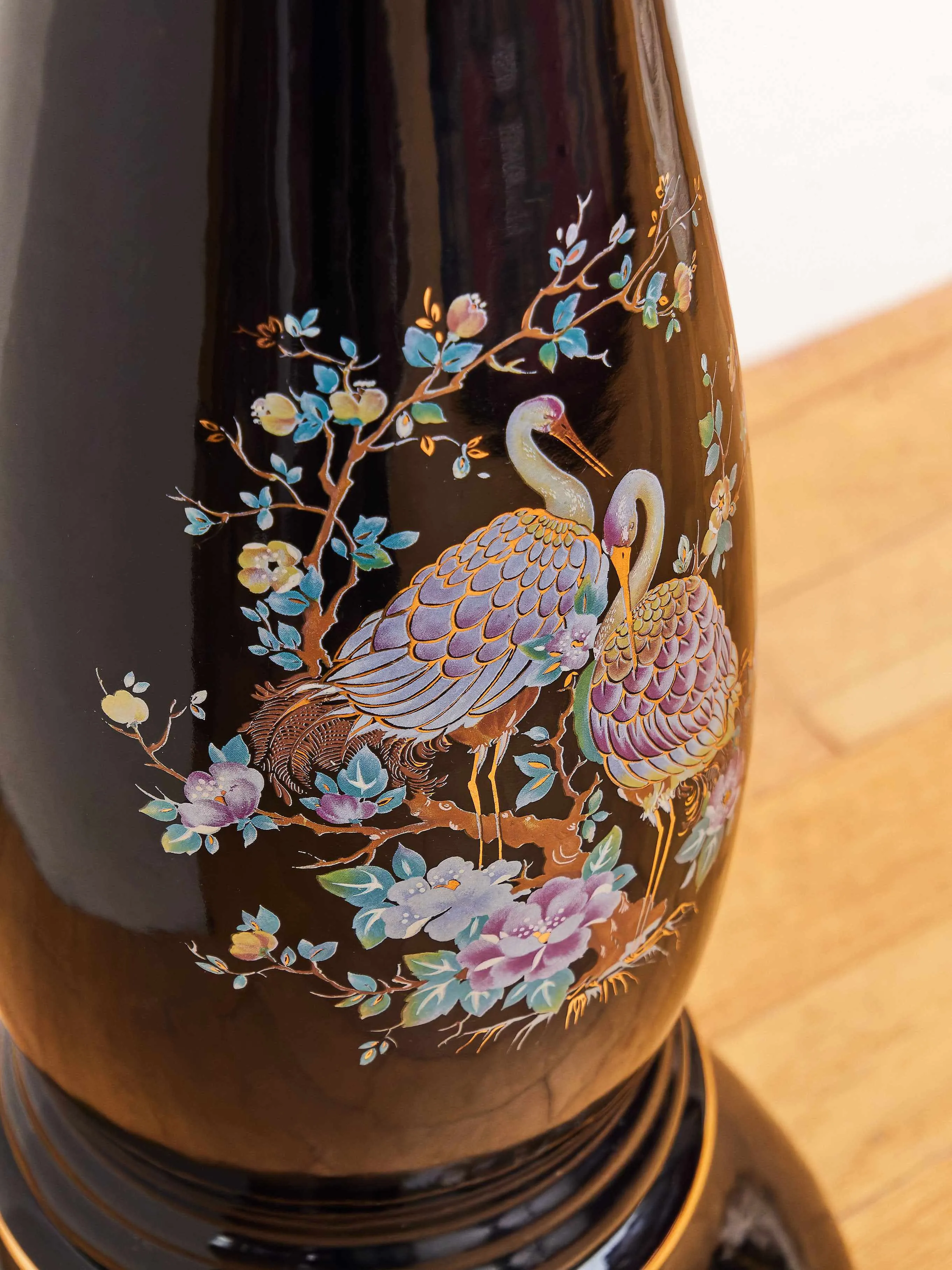Porcelánový květináč na podstavci s dekorem pávů - 6