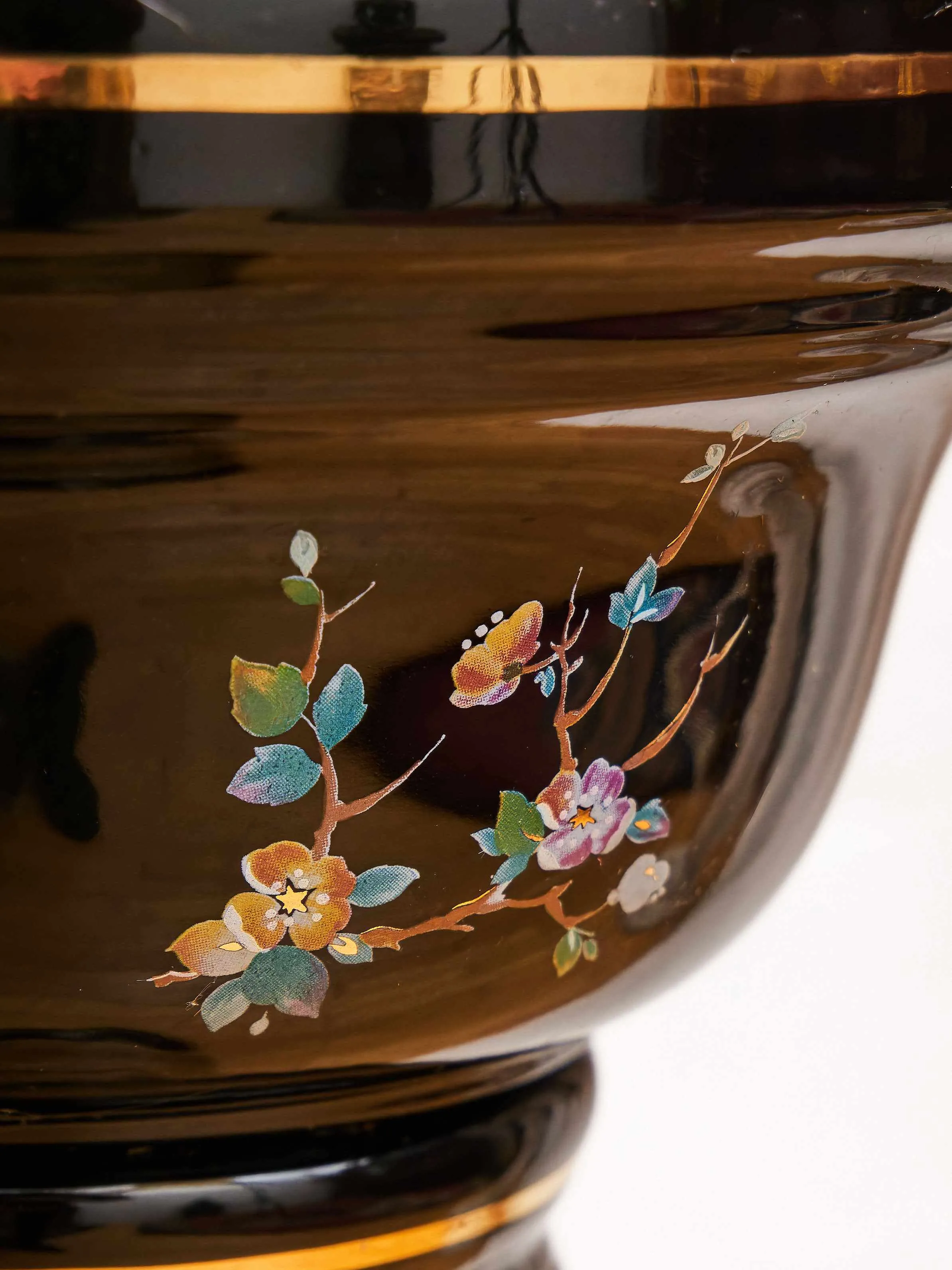 Porcelánový květináč na podstavci s dekorem pávů - 7