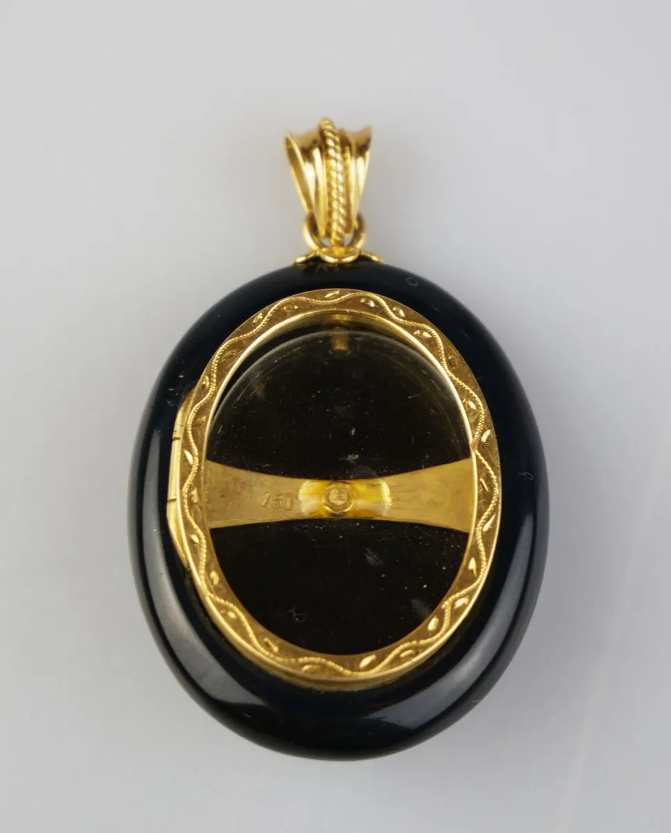 Zlatá brož s černým onyxem a diamantem - 3