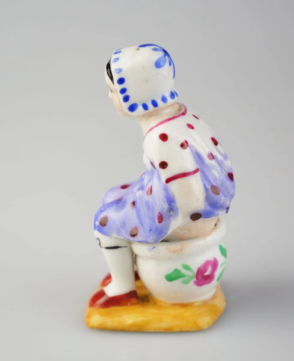 Žertovná porcelánová firgurka - 2