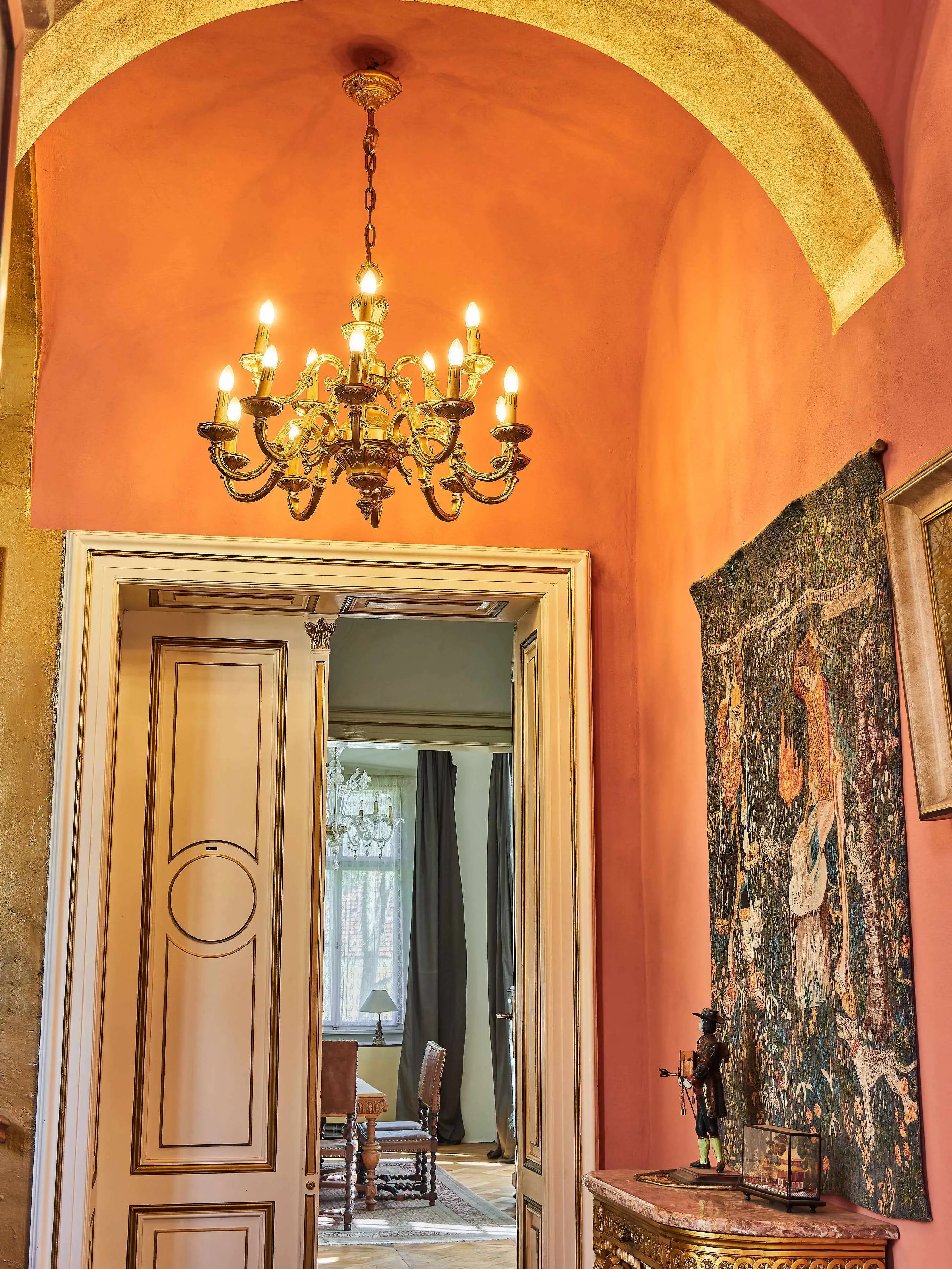Velký lustr 15 žárovek Maison Lucien Gau Ludvík XIII - 10