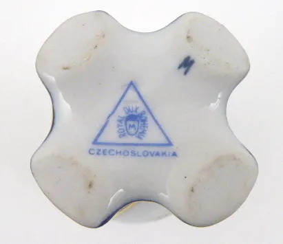 Royal Dux, Duchcov – Vázička ve tvaru malé amfory - 4