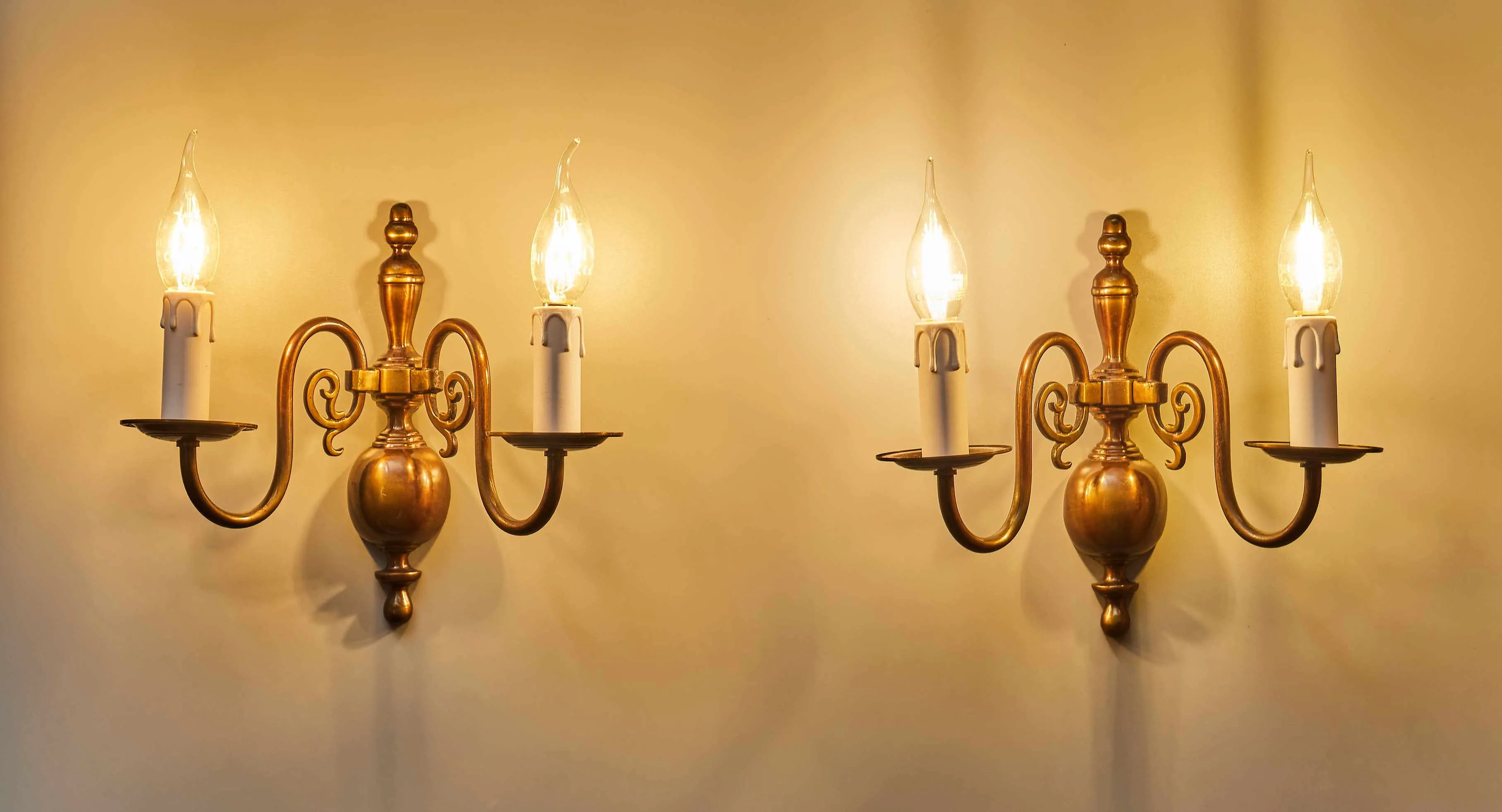 Párové vlámské apliky – nástěnné lampy - 2