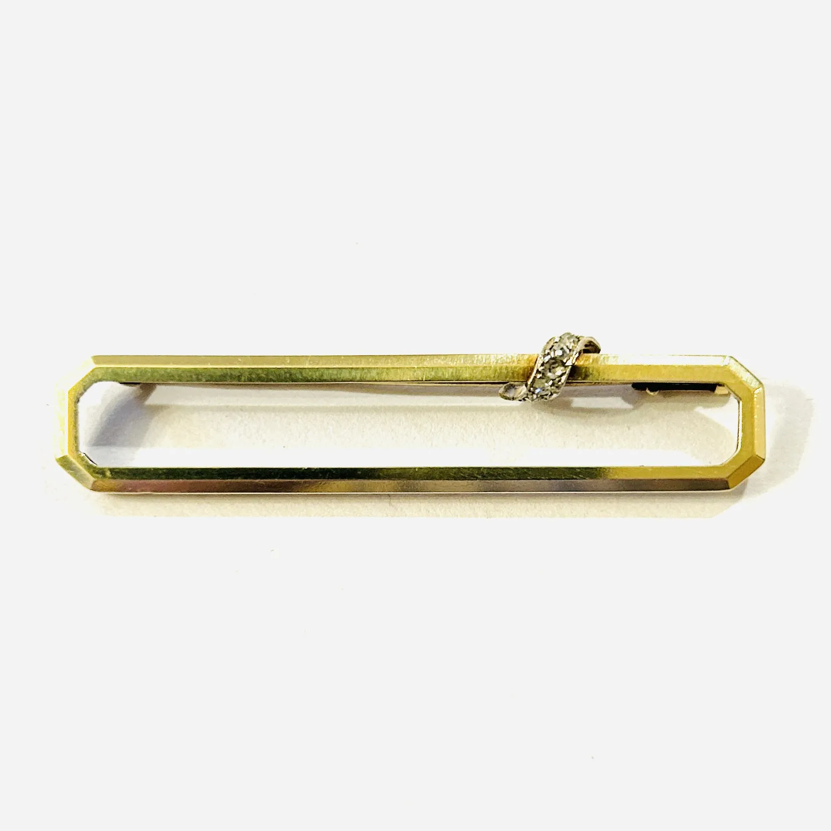 Zlatá art-deco brož s diamanty