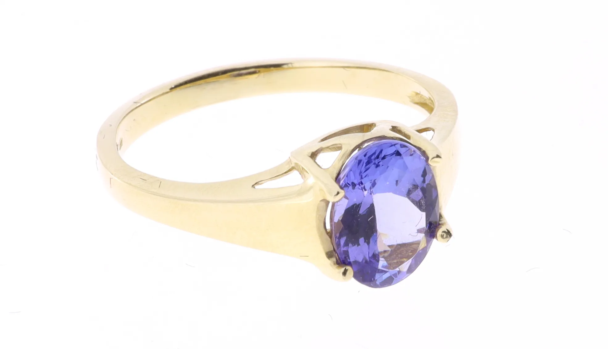 Elegantní prsten ze 14kt zlata s tanzanitem