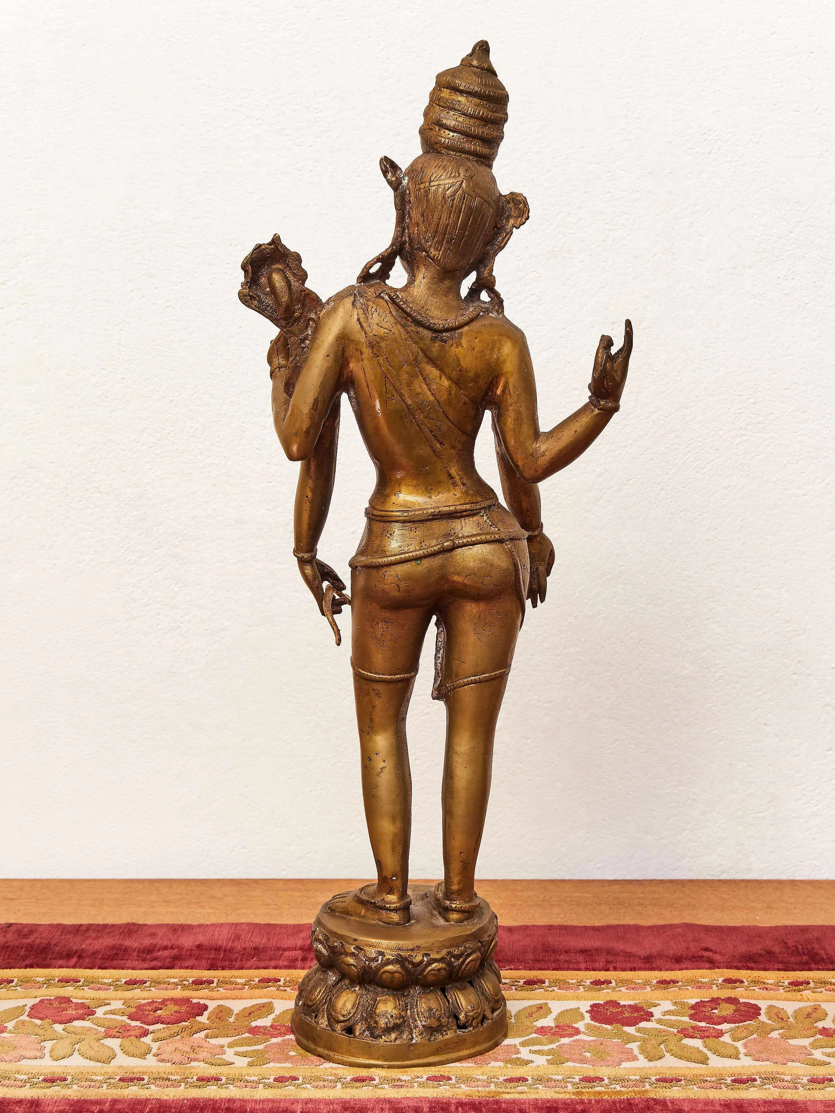 Bronzová socha bodhisattvy Avalókitéšvary (Padmapáni) - 11