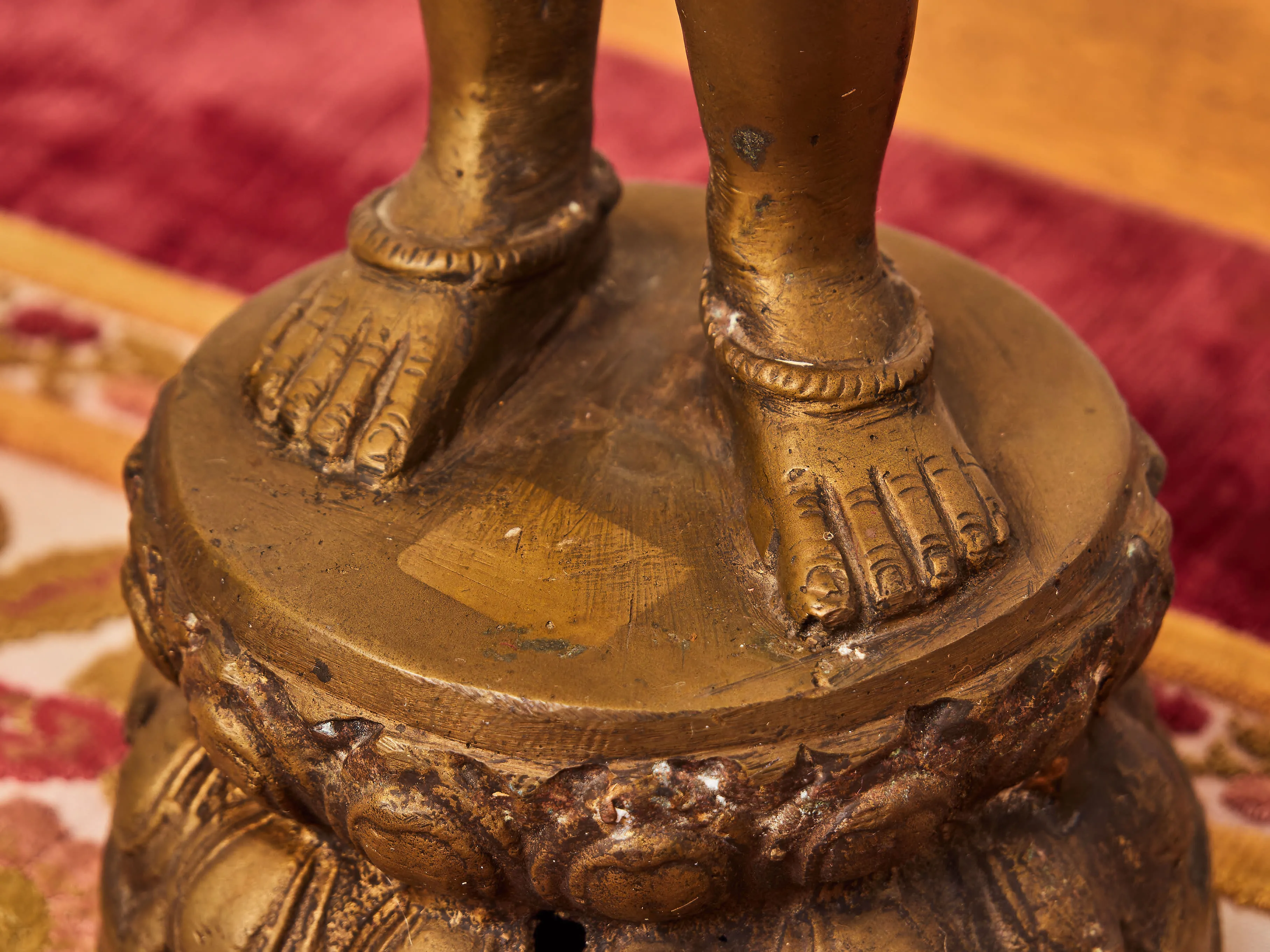 Bronzová socha bodhisattvy Avalókitéšvary (Padmapáni) - 9