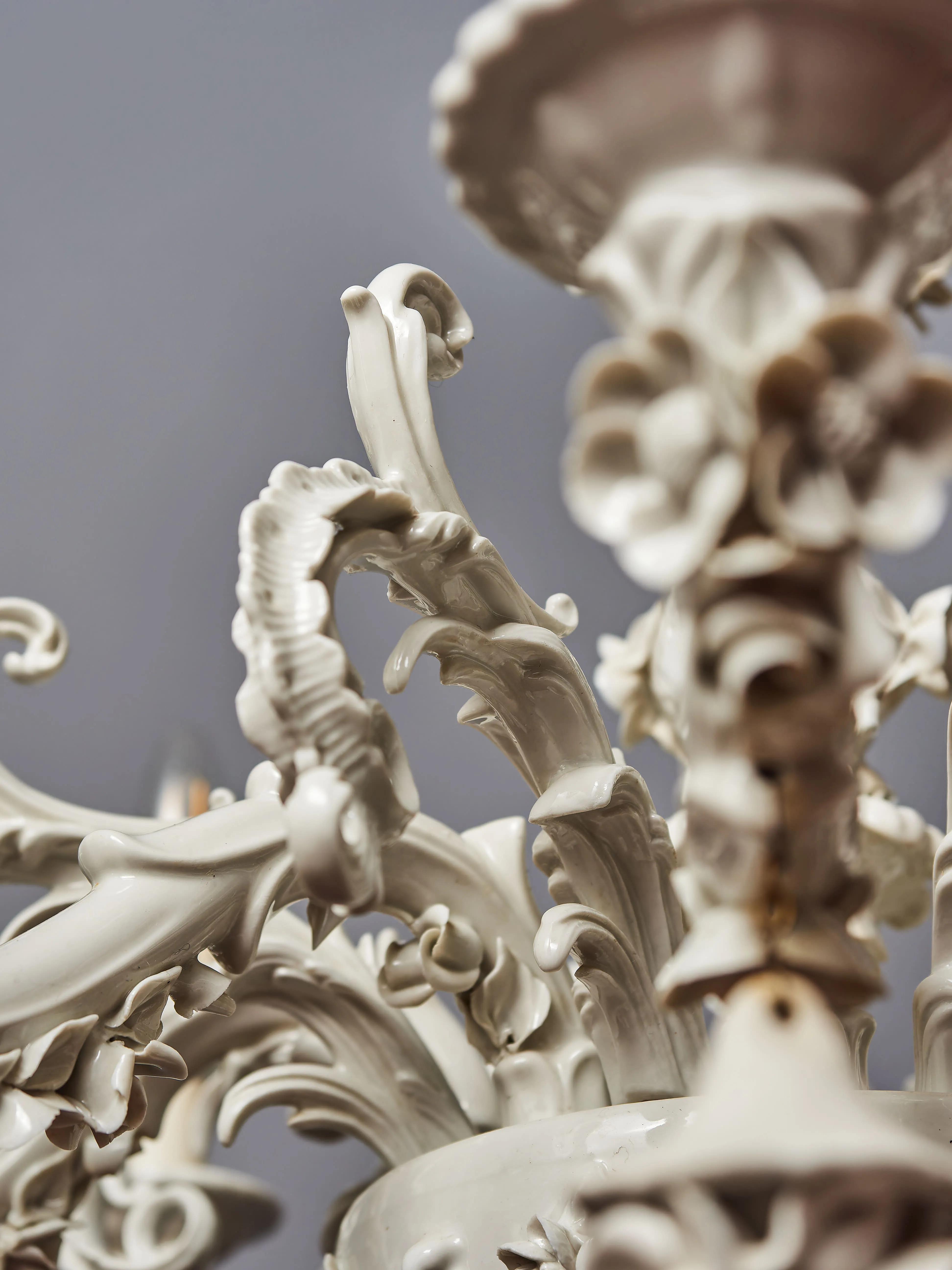 Osmiramenný porcelánový lustr Neapol Capodimonte - 13