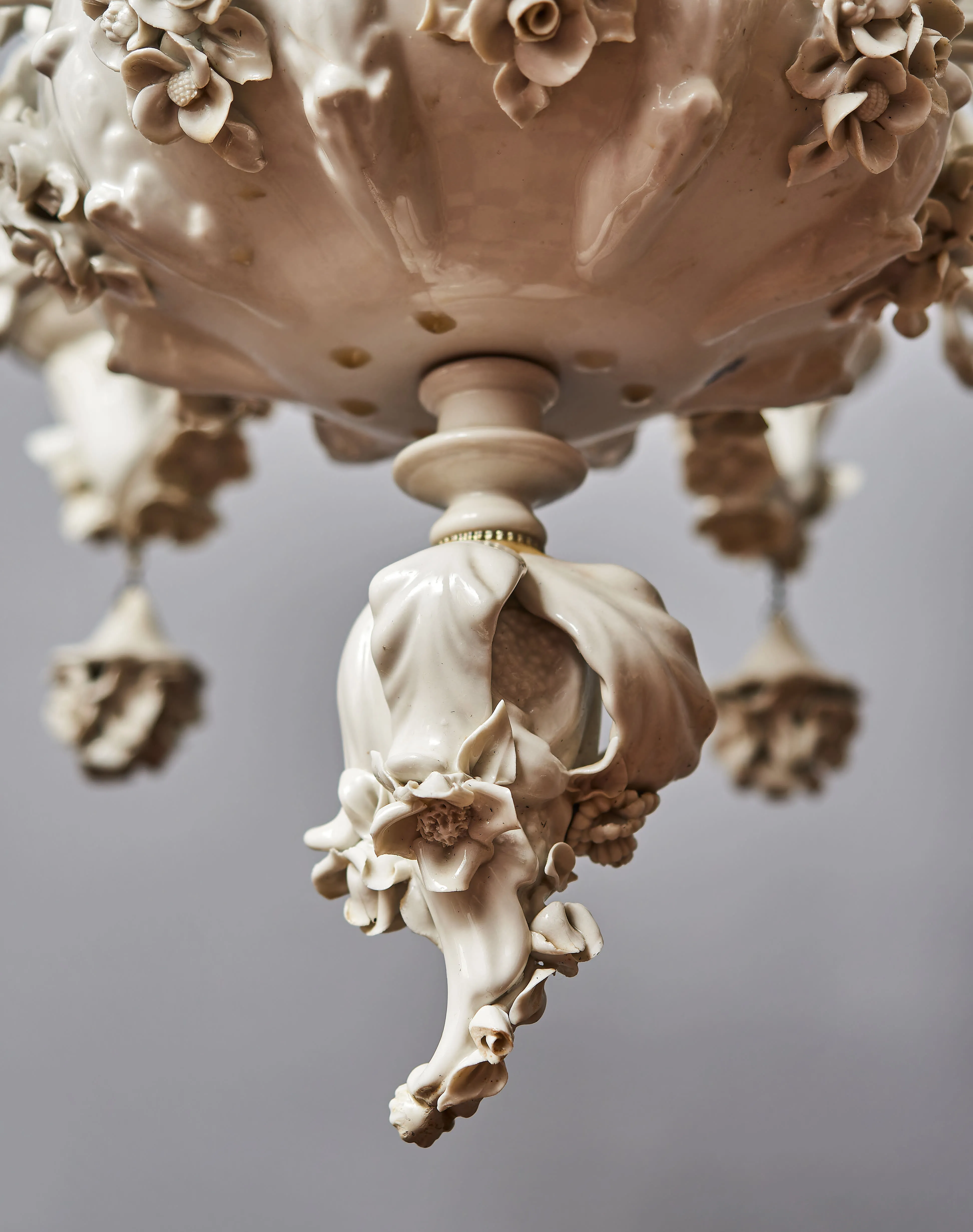 Osmiramenný porcelánový lustr Neapol Capodimonte - 7