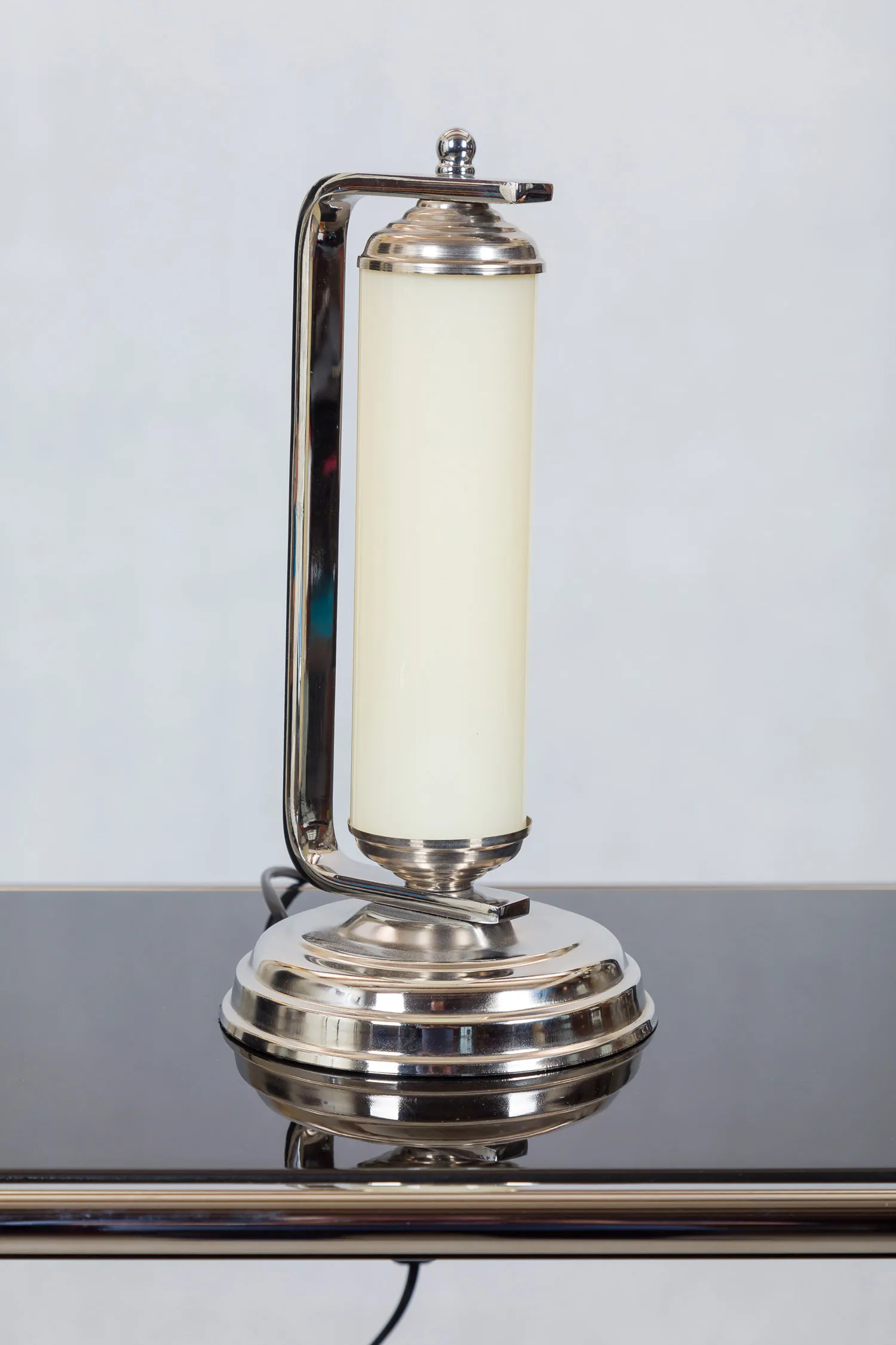 STOLNÍ LAMPA TUBUS