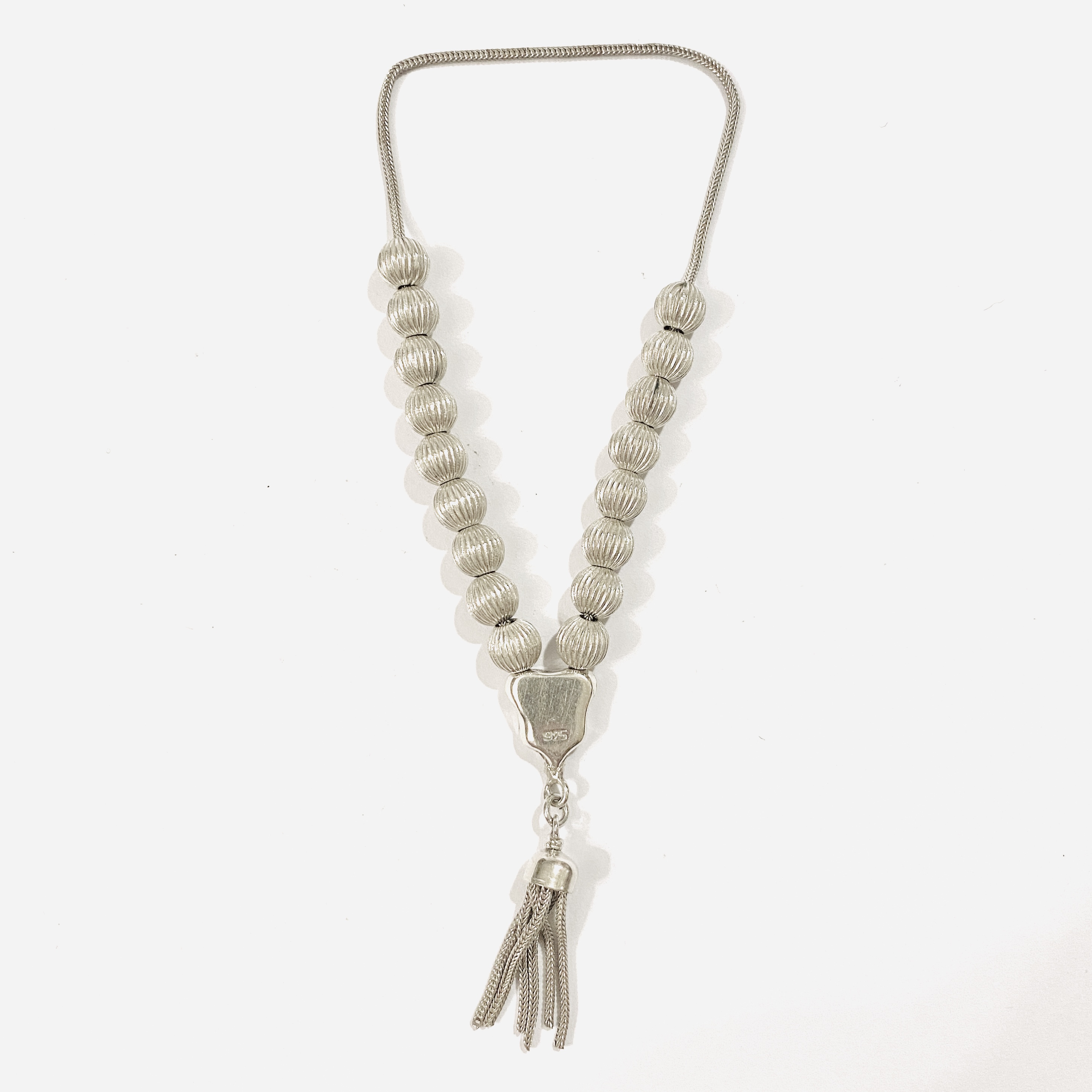 Stříbrný „komboloi“ náramek