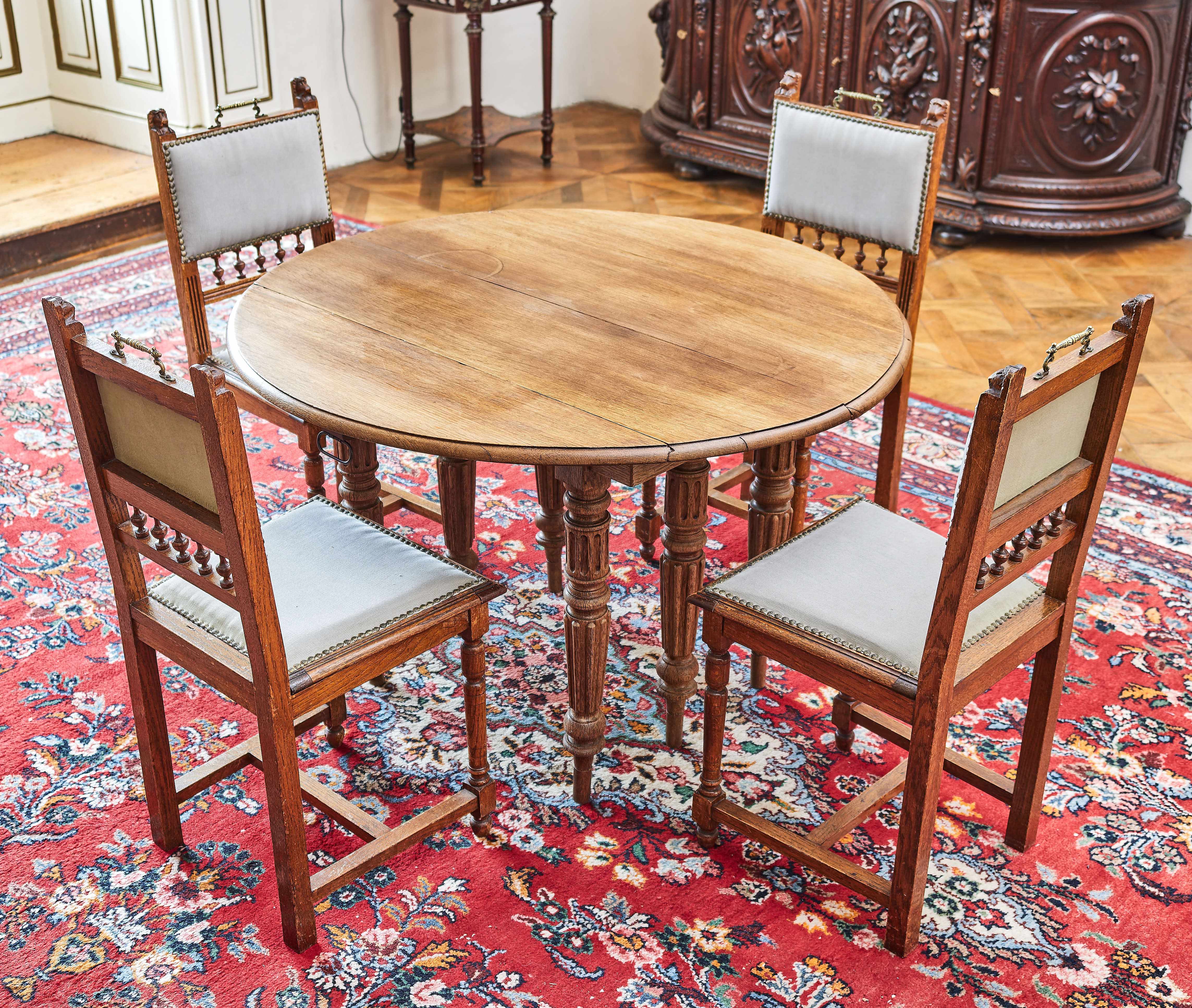 Rozkládací dubový stůl Gate Leg Table